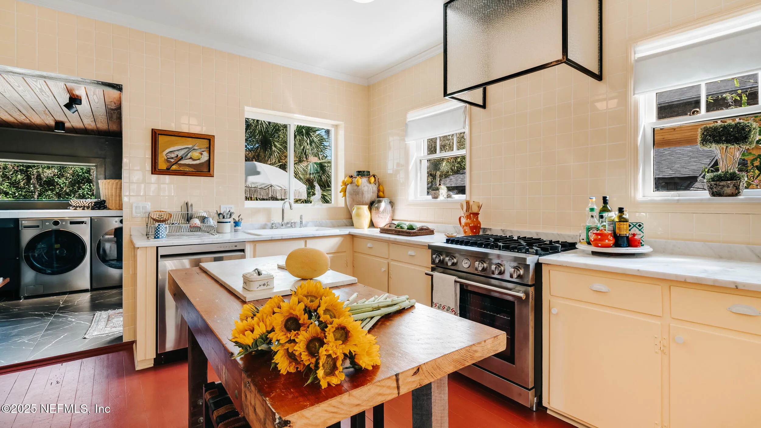 Jacksonville, Florida 32205, United States, 3 Bedrooms Bedrooms, ,2 BathroomsBathrooms,Residential,Active,232903