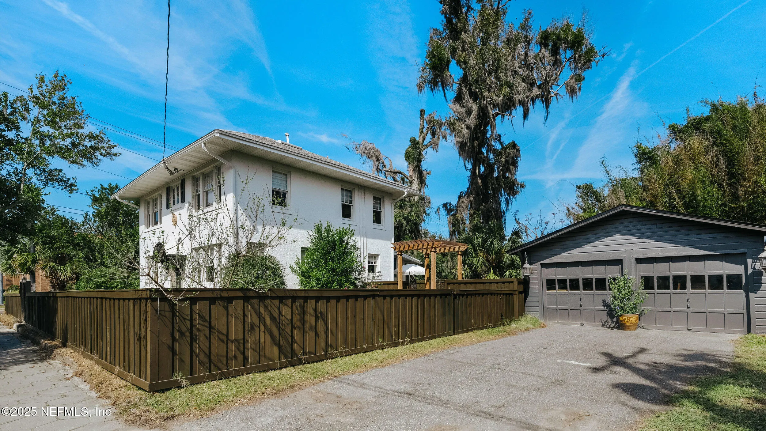 Jacksonville, Florida 32205, United States, 3 Bedrooms Bedrooms, ,2 BathroomsBathrooms,Residential,Active,232903