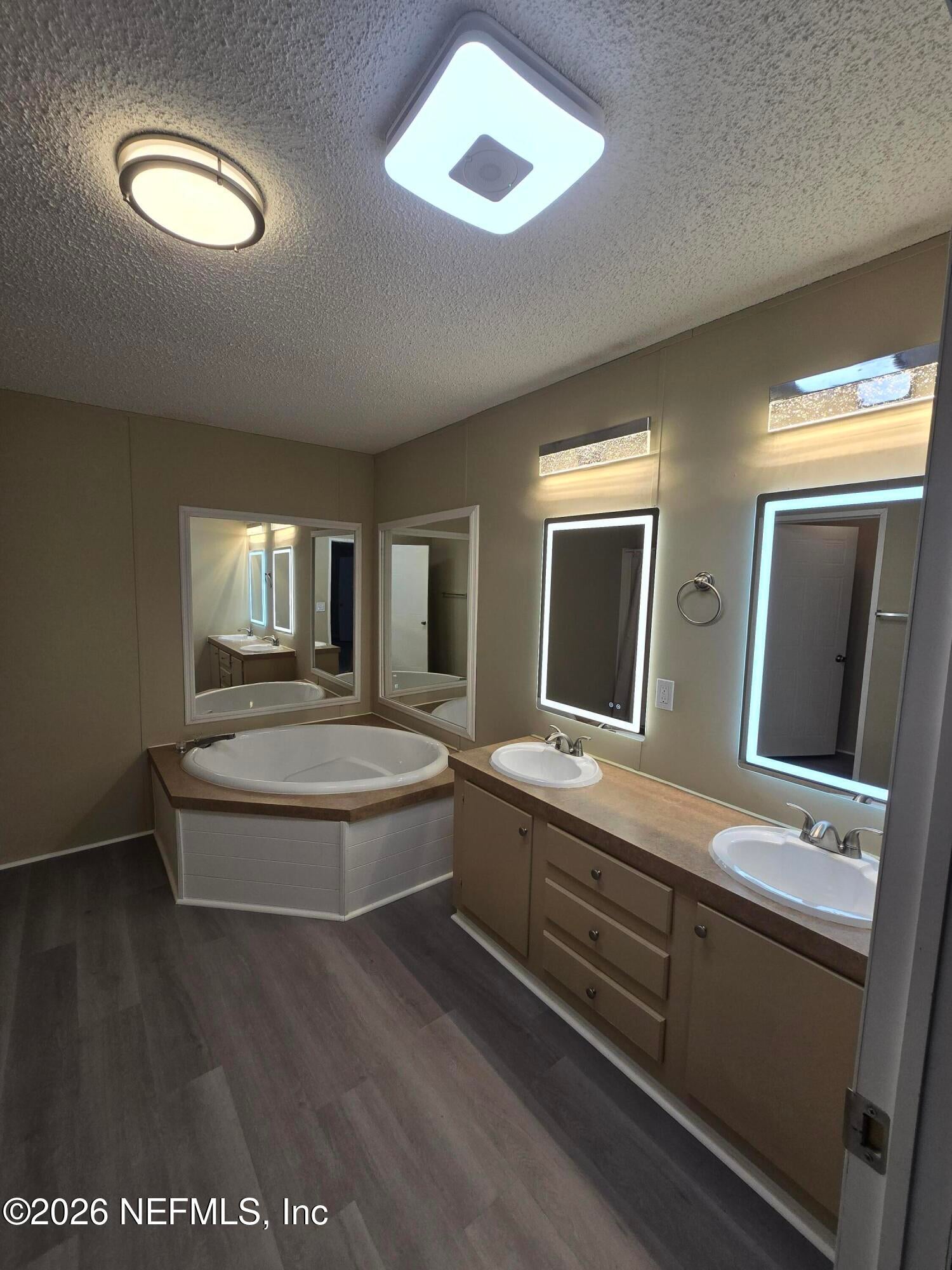 229 DOLPHIN Circle - Photo 2