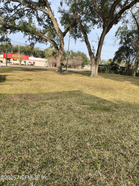 3906 EMERSON Street Jacksonville FL 32207