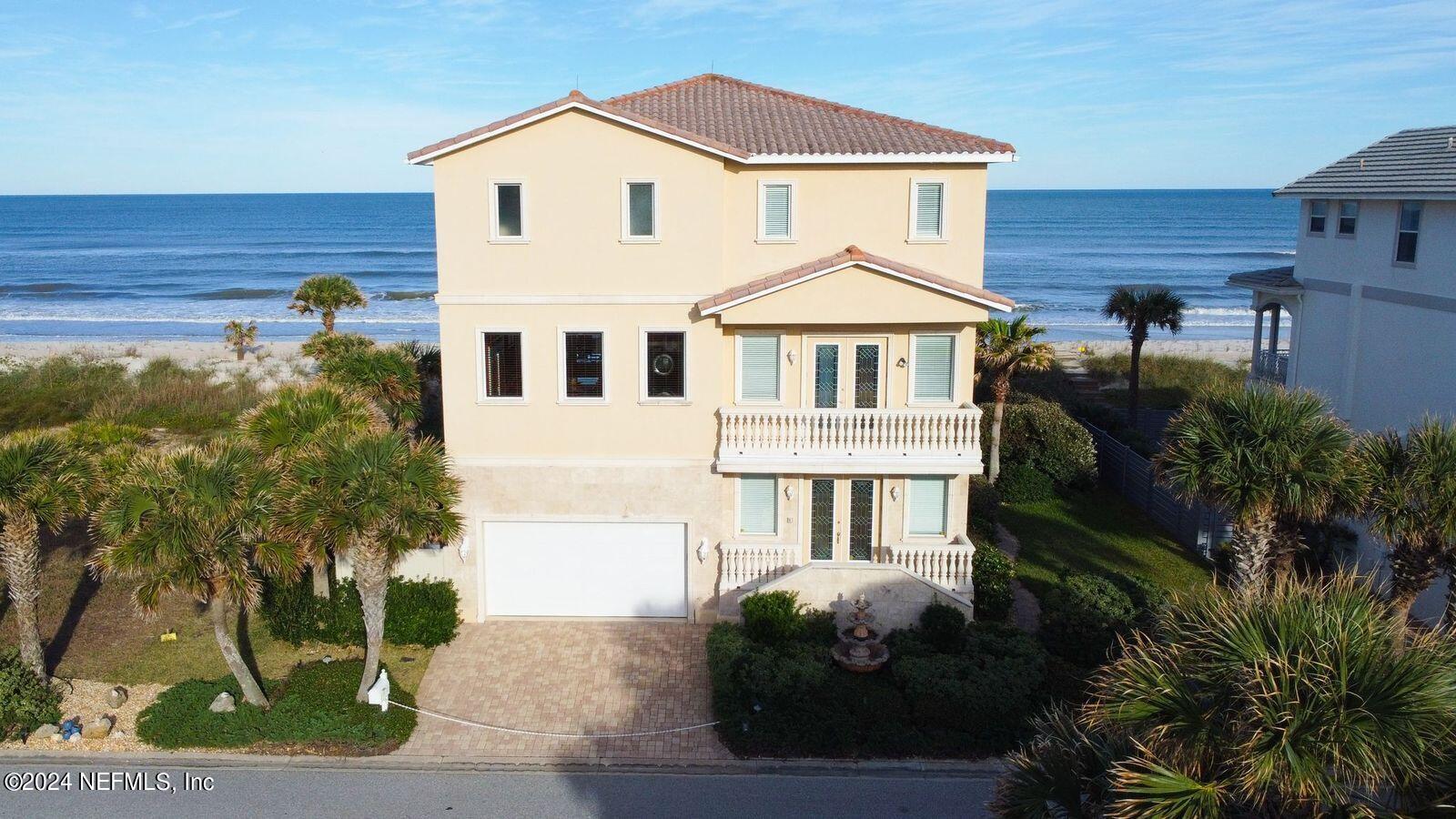 Palm Coast, FL home for sale located at 11 Ocean Dune Circle, Palm Coast, FL 32137