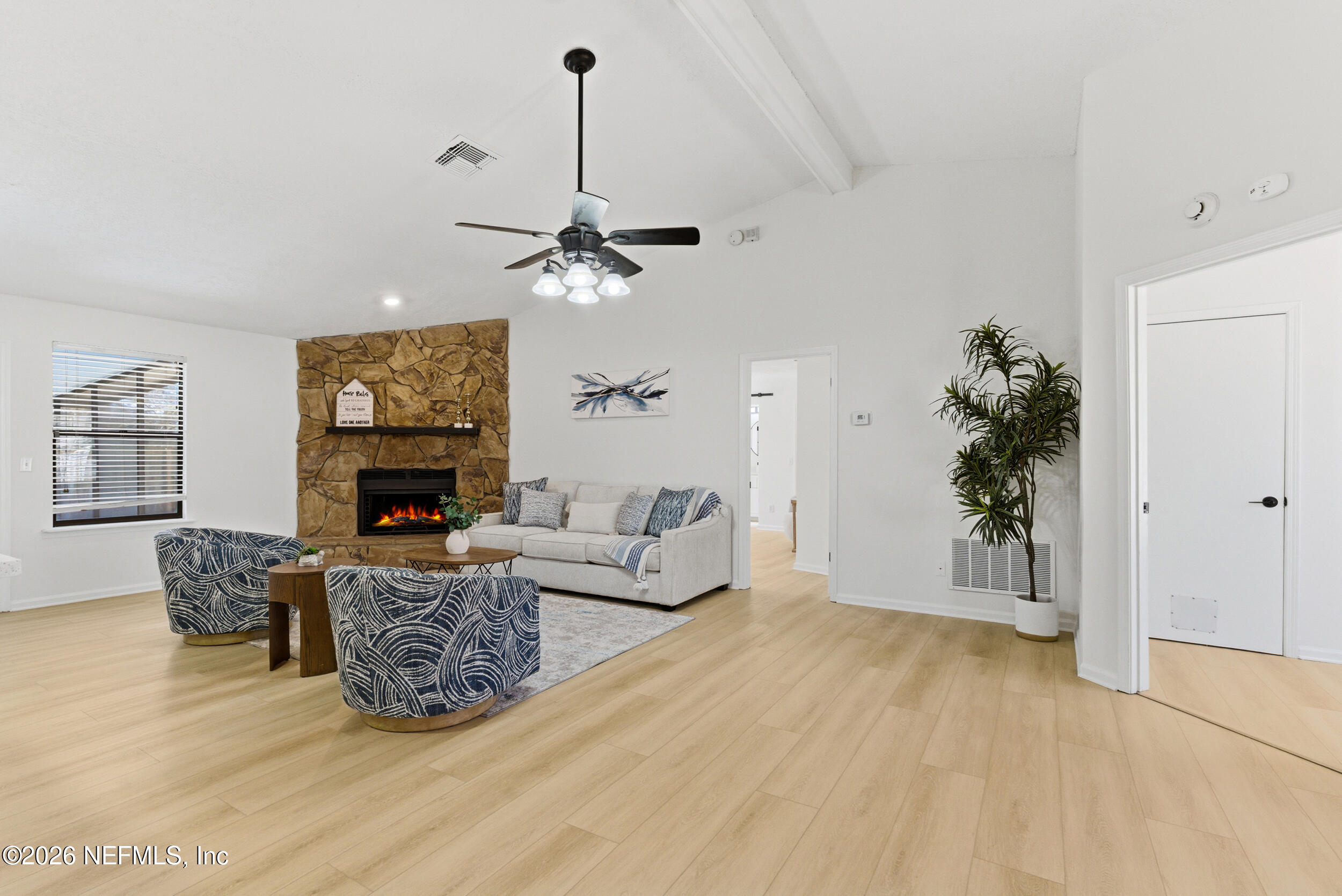 4530 CROSSTIE Road N