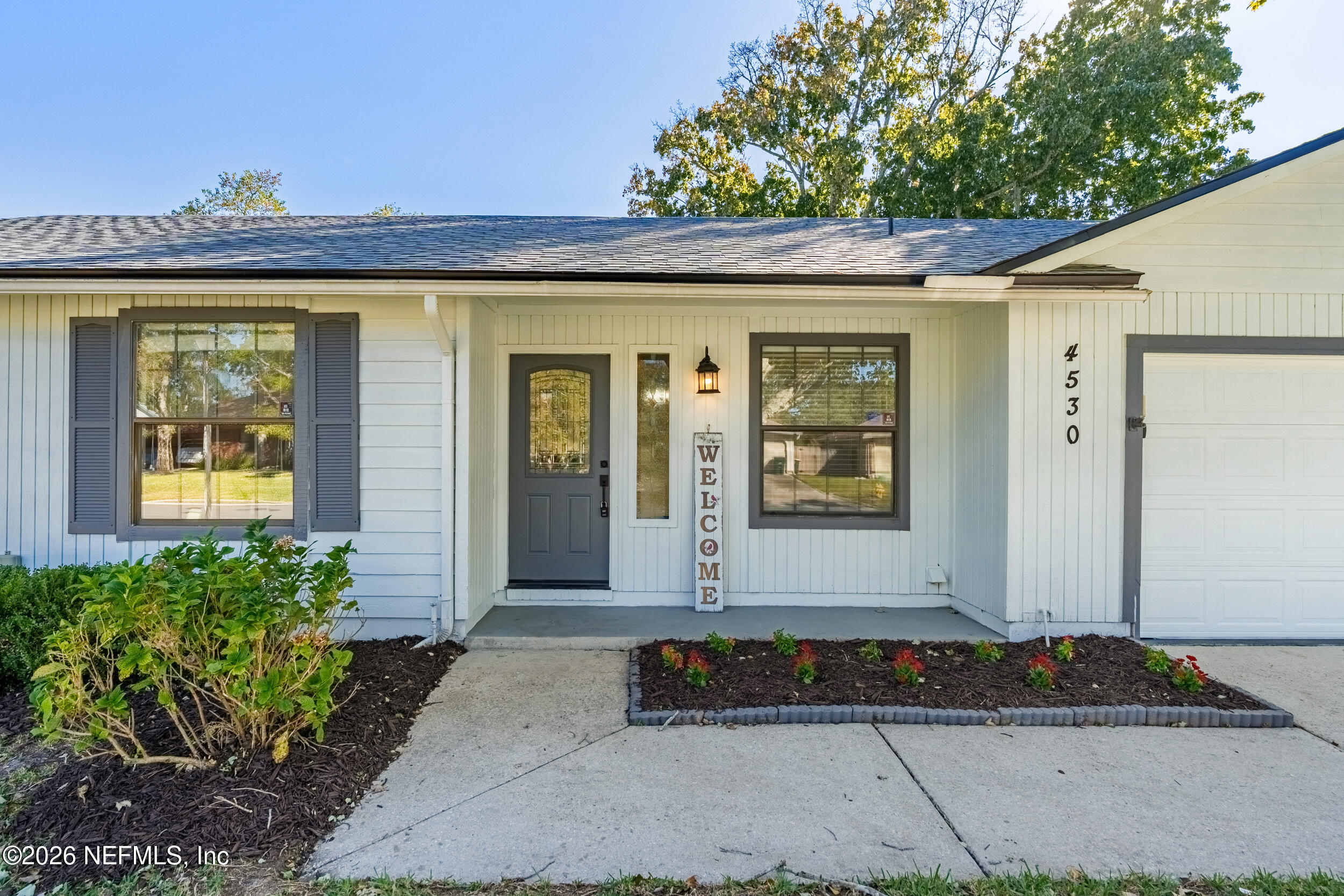 4530 CROSSTIE Road N