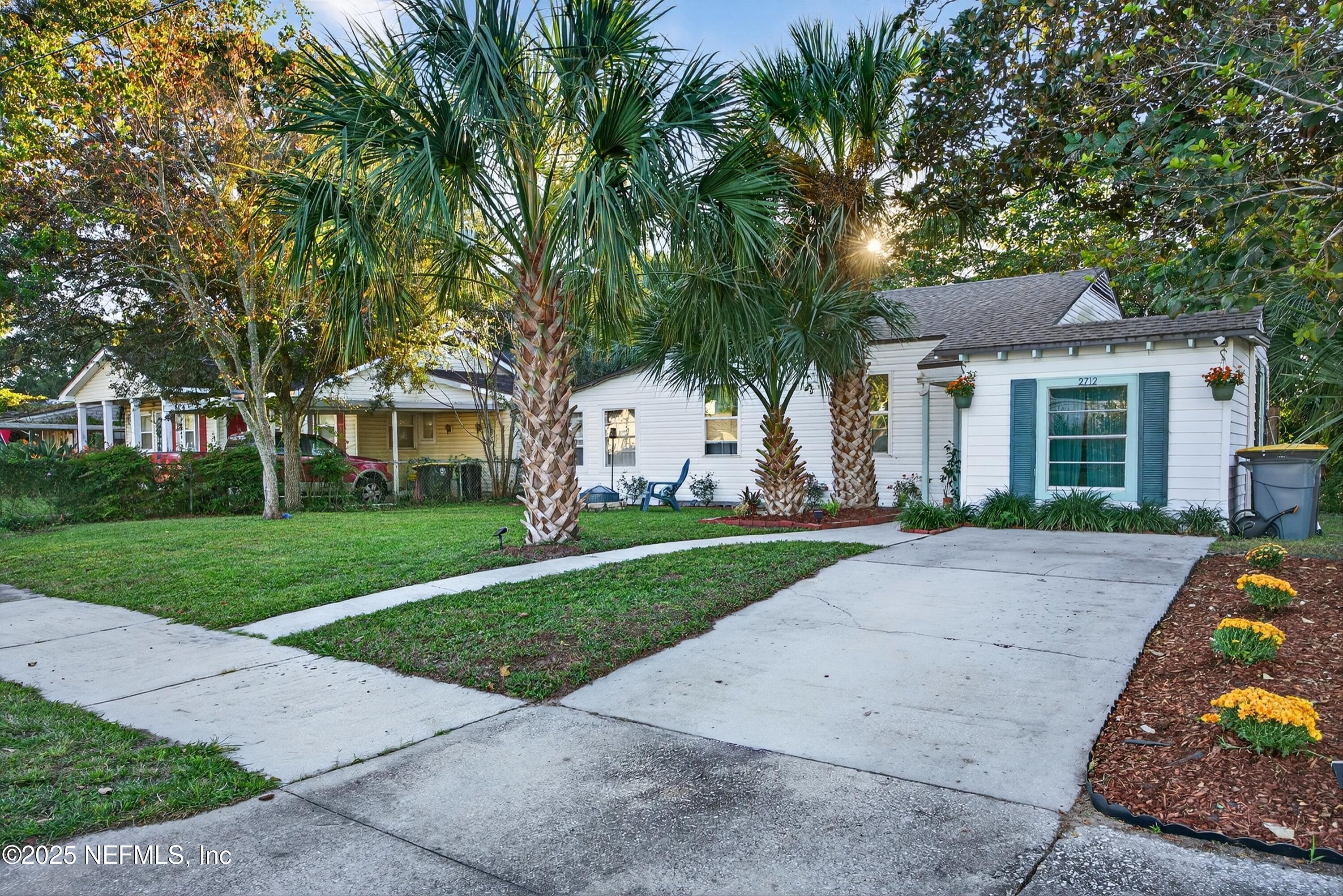 2712 CHERRYWOOD Road