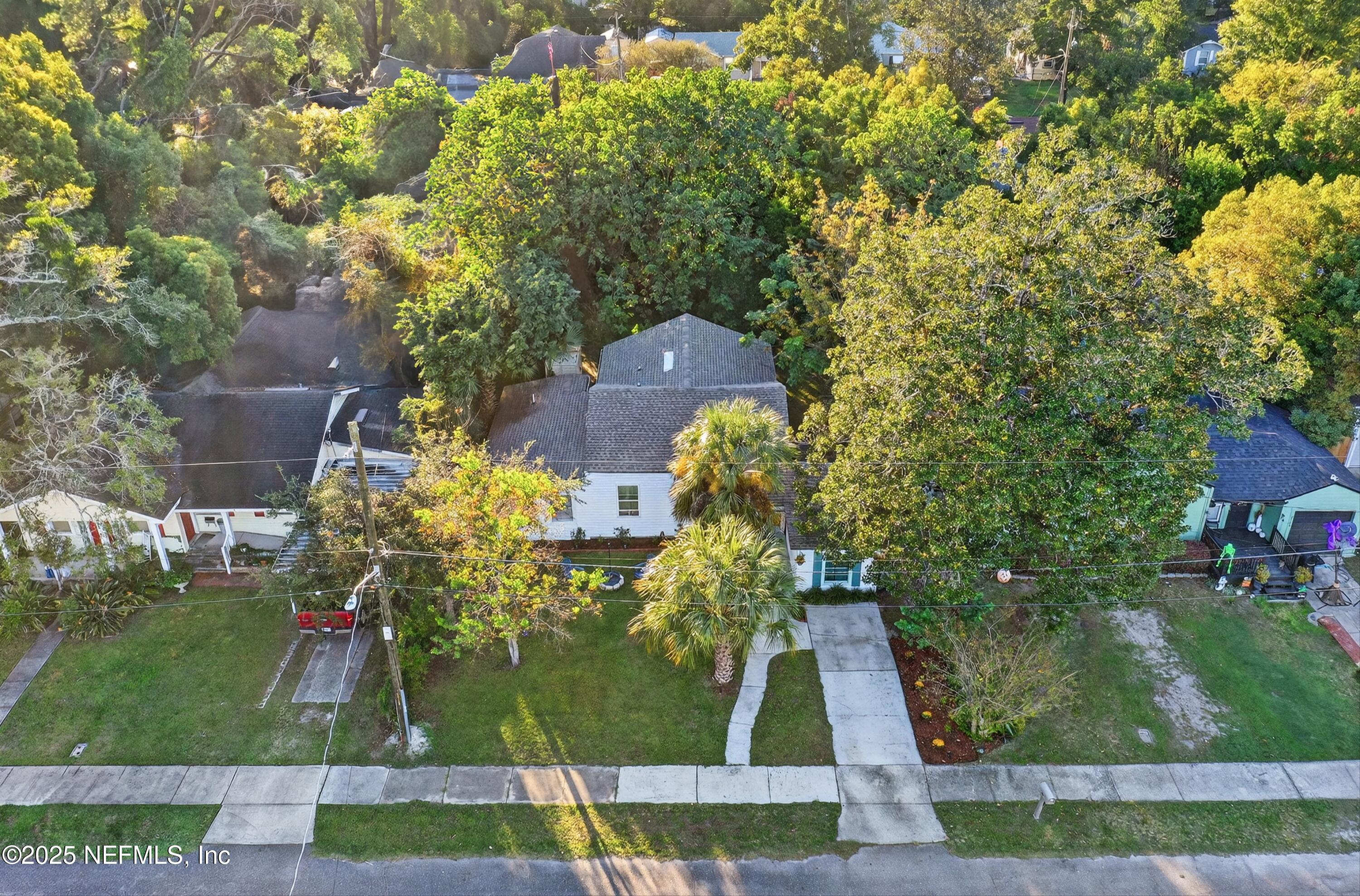 2712 CHERRYWOOD Road