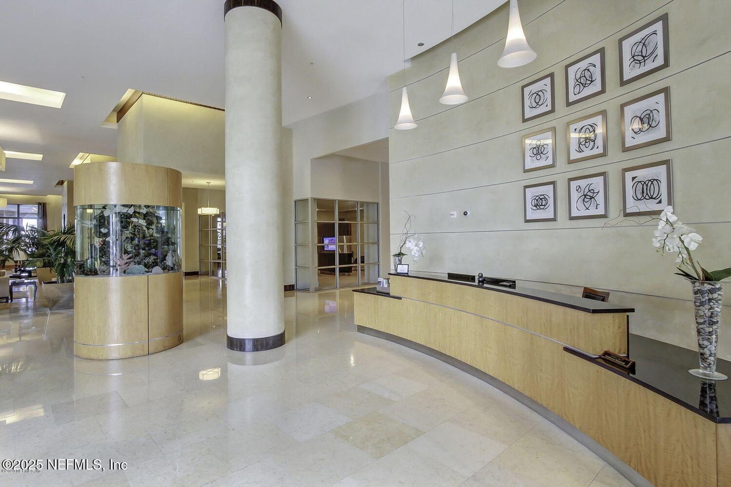 1431 RIVERPLACE Boulevard 2606