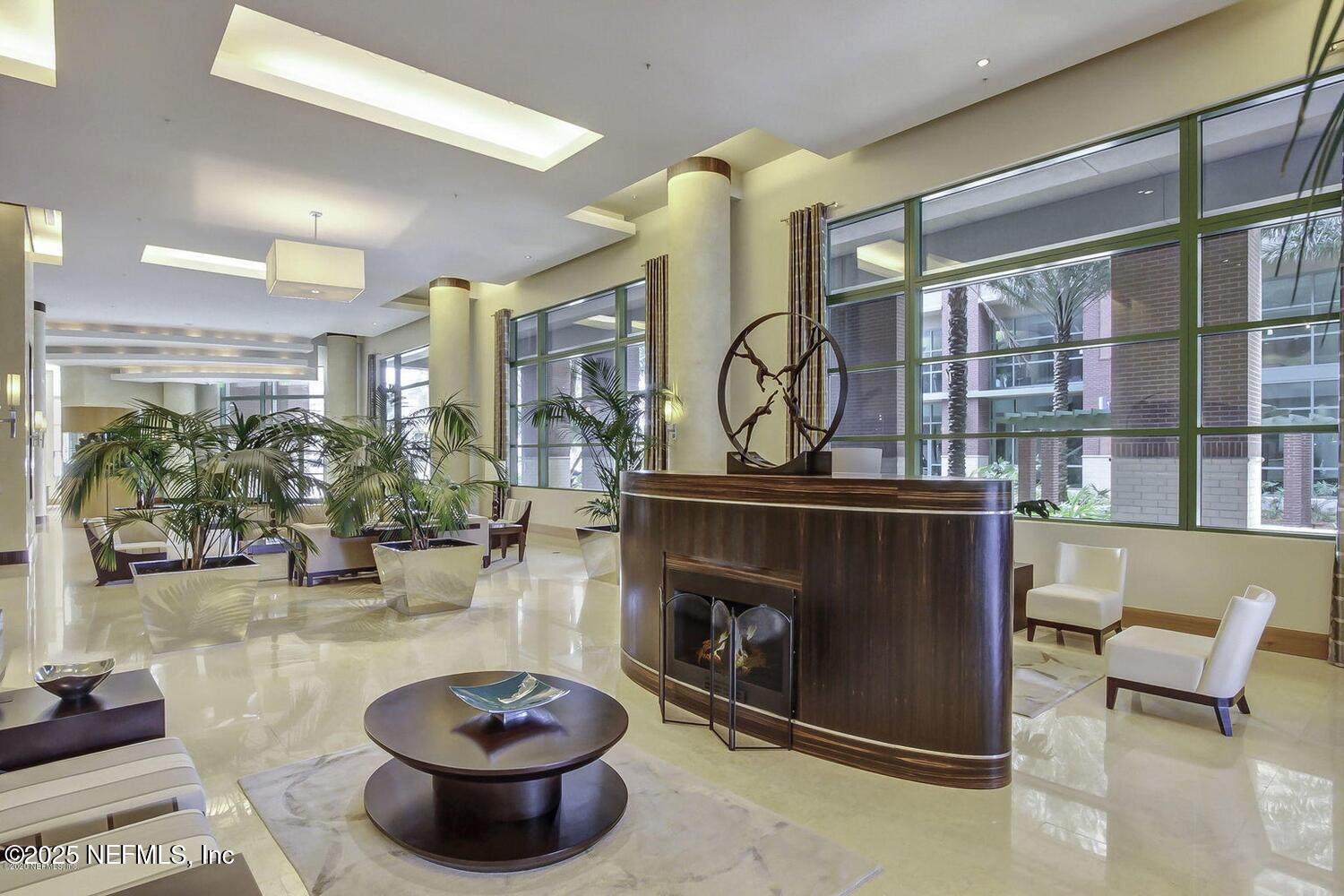 1431 RIVERPLACE Boulevard 2606