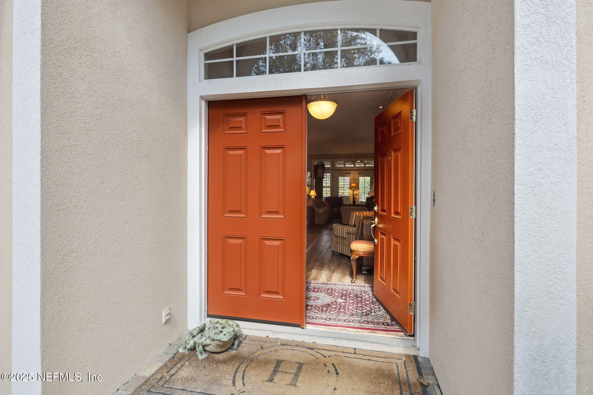 108 WATER'S EDGE Drive N