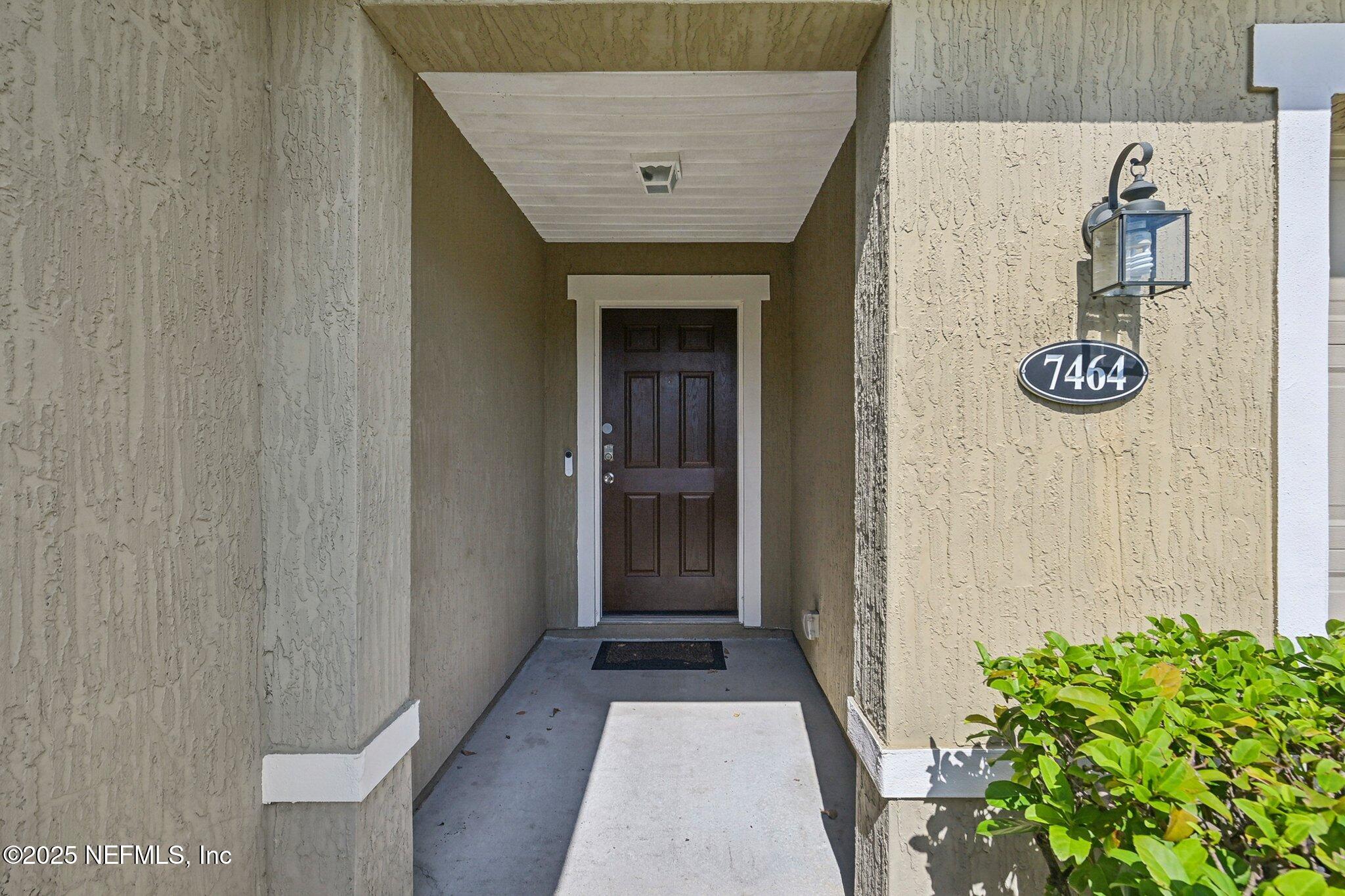 7464 WESTLAND OAKS Drive