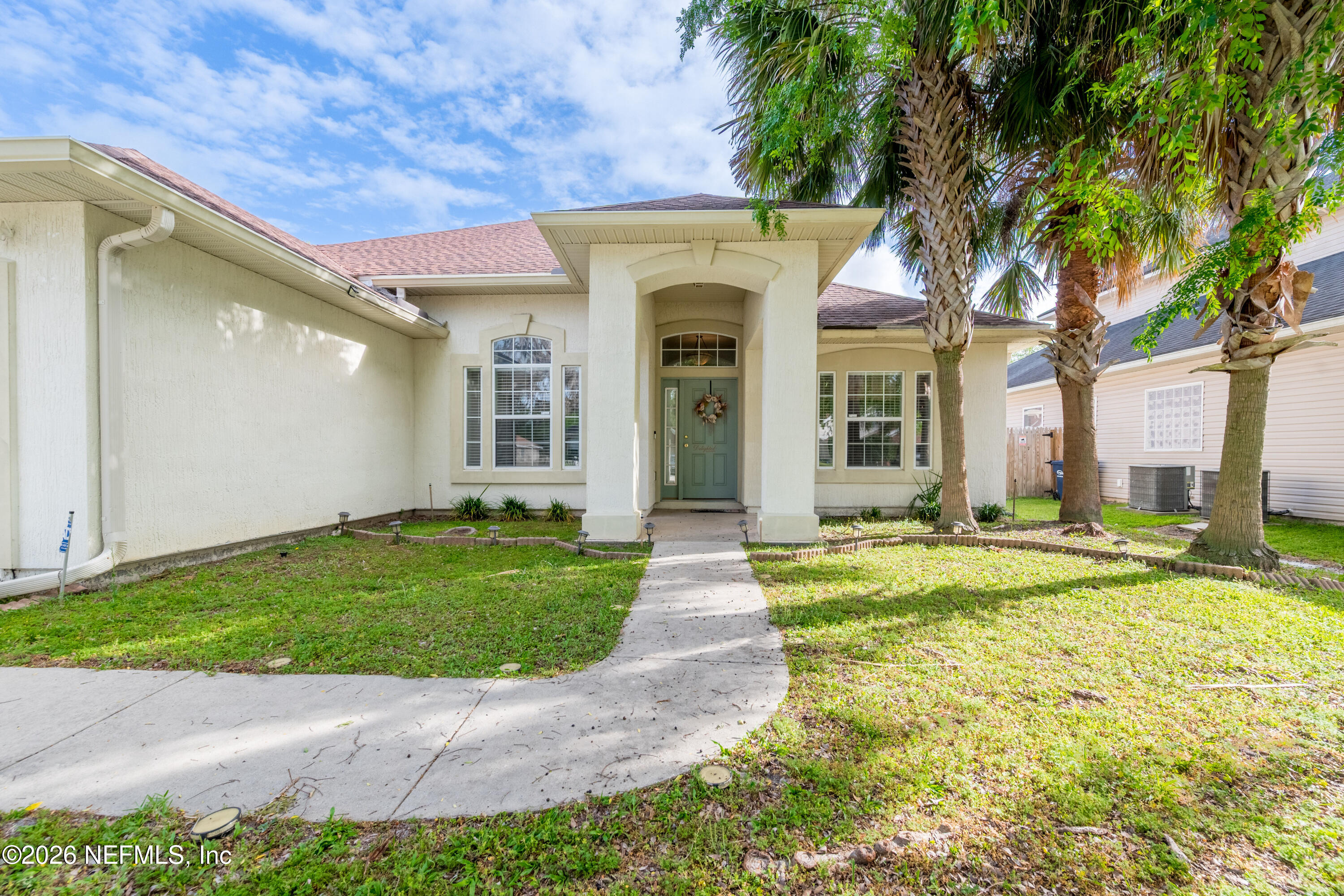 5525 HUCKLEBERRY Trail S