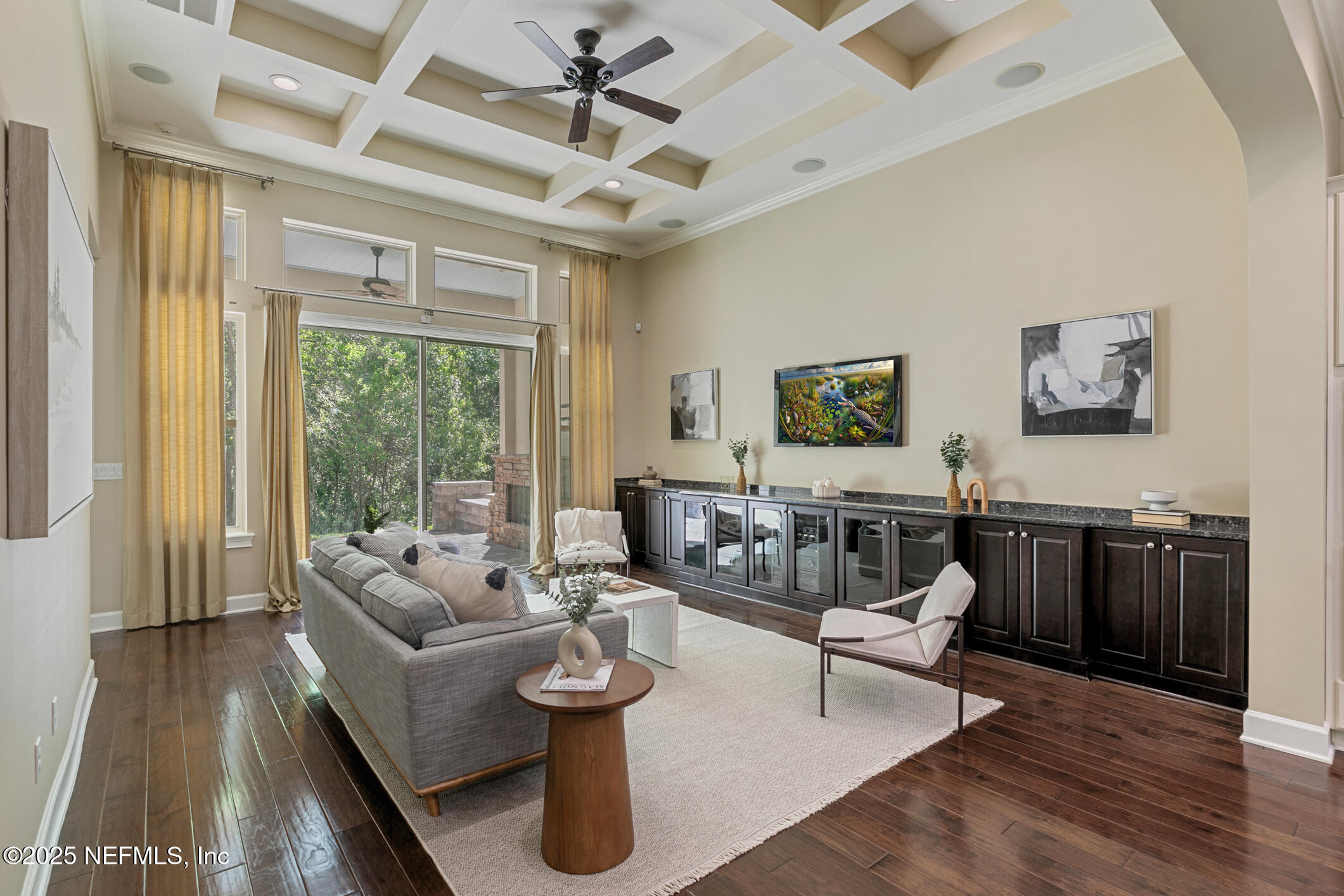 3157 PARADOR Way