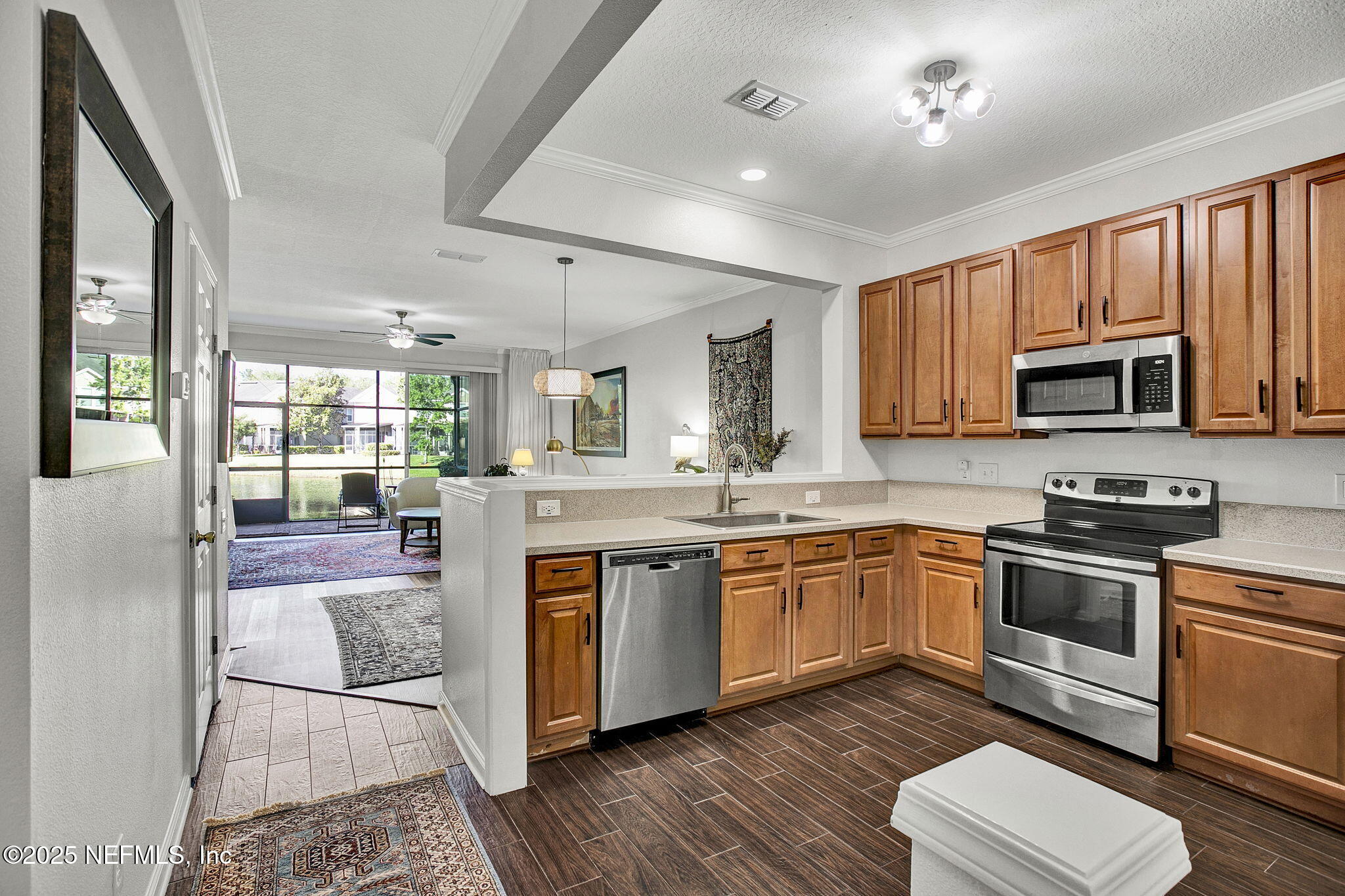 7466 RED CRANE Lane
