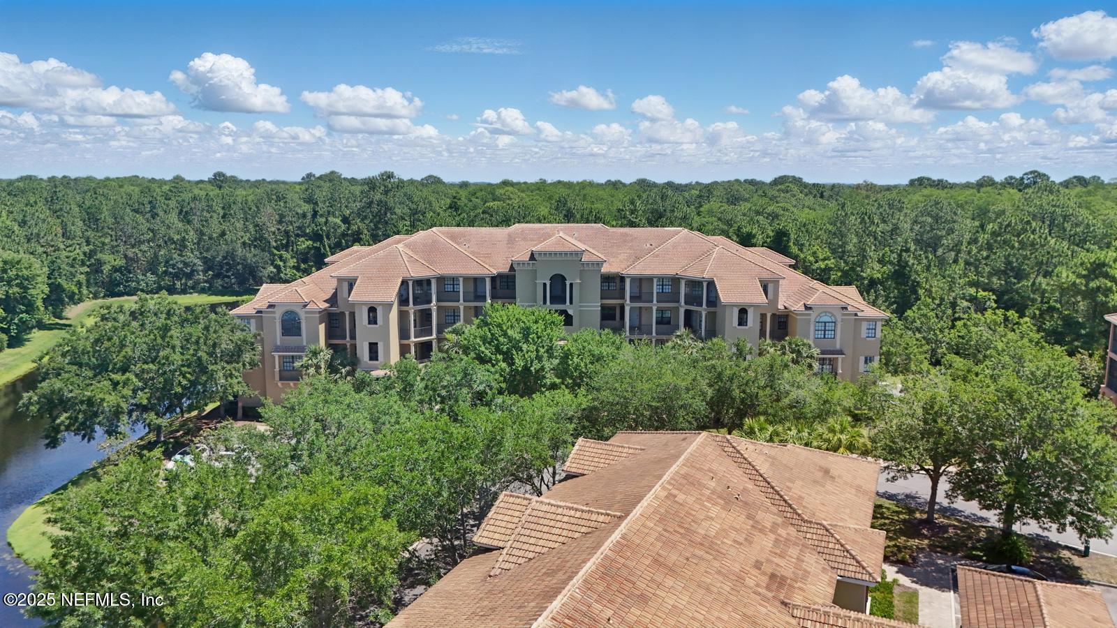 200 PASEO TERRAZA 203