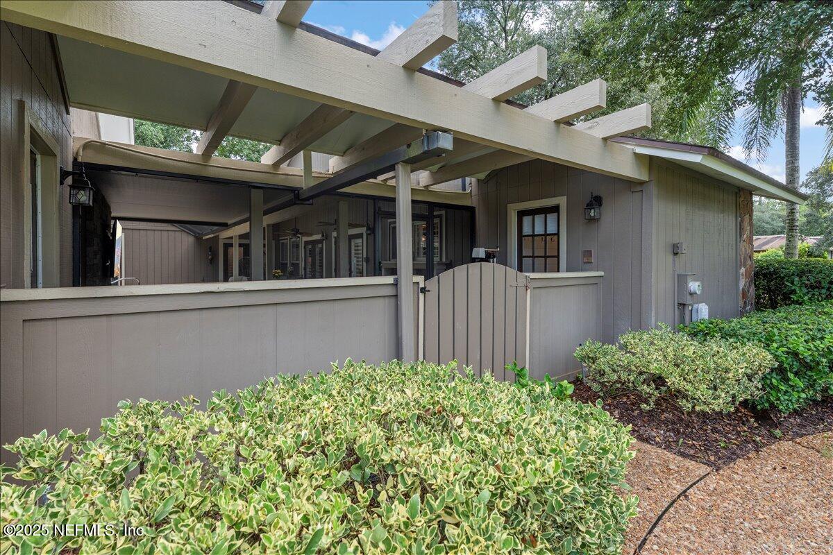 7992 GREEN GLADE Road