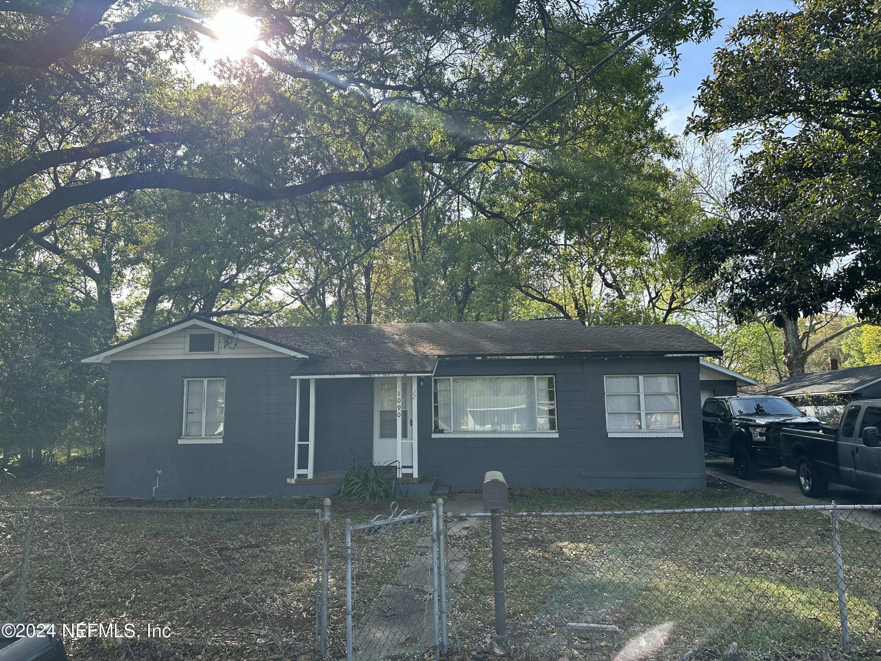 Jacksonville, FL home for sale located at 1090 ONTARIO Street, Jacksonville, FL 32254