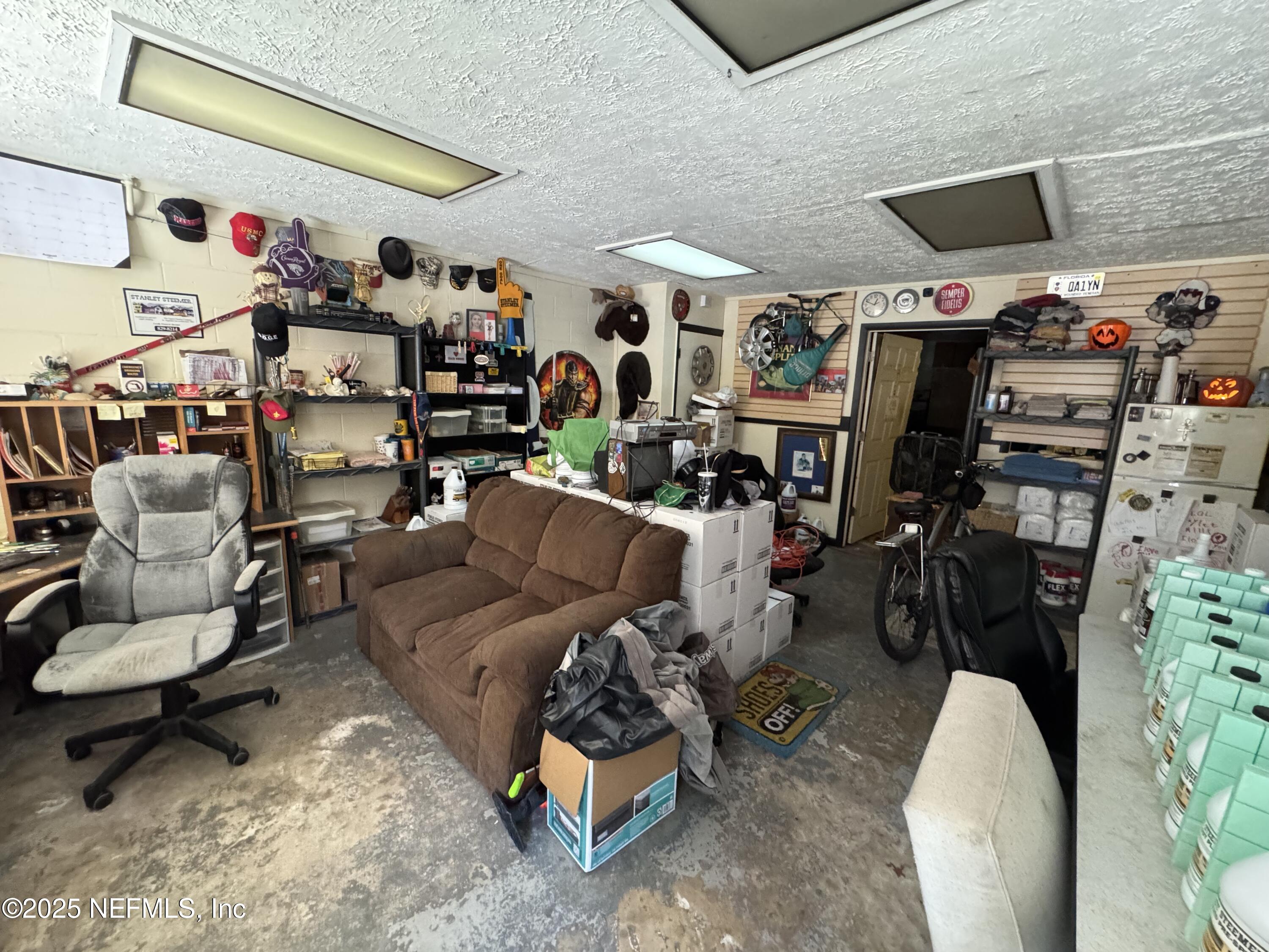 460 STATE ROAD 16