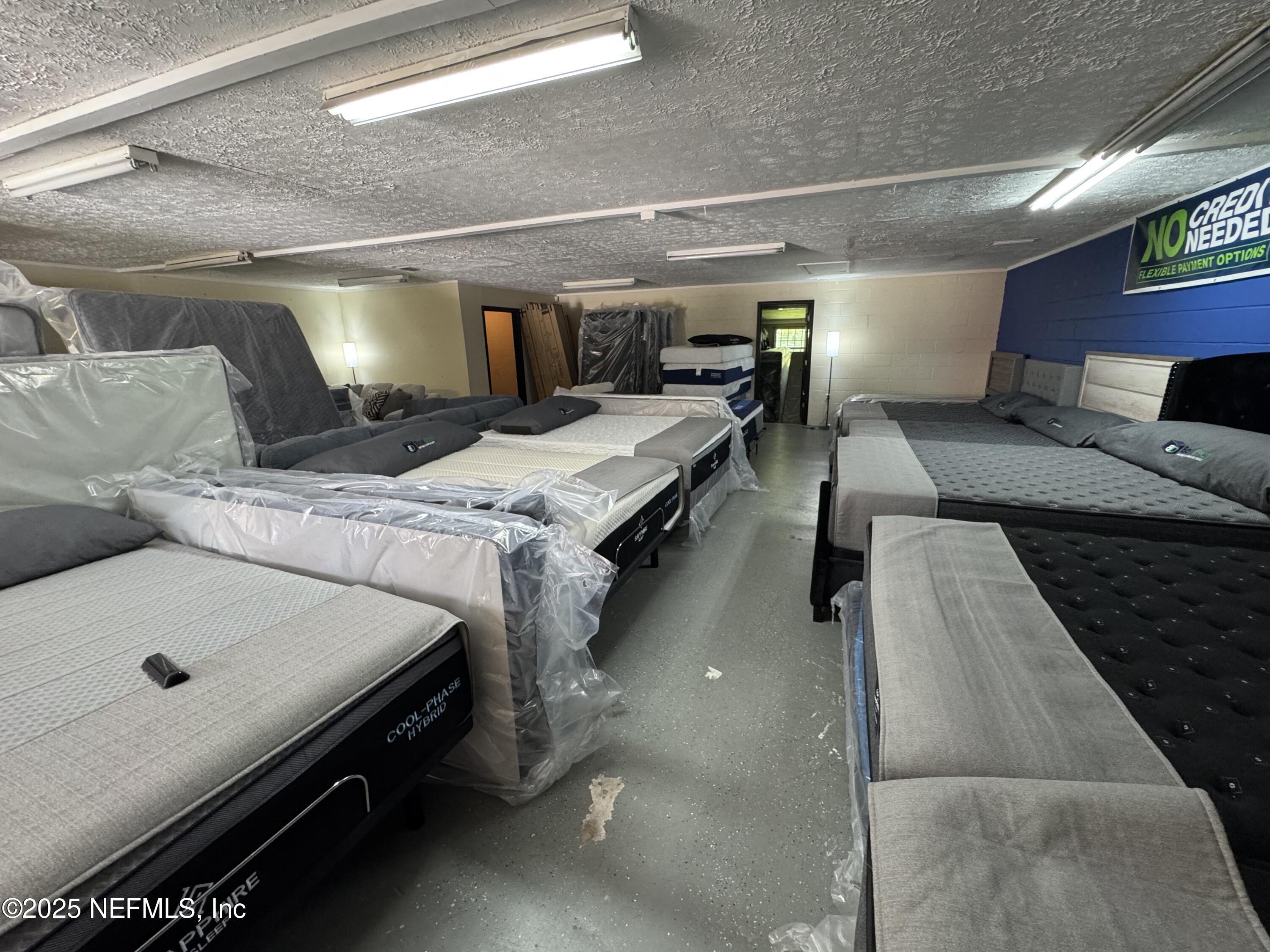 460 STATE ROAD 16