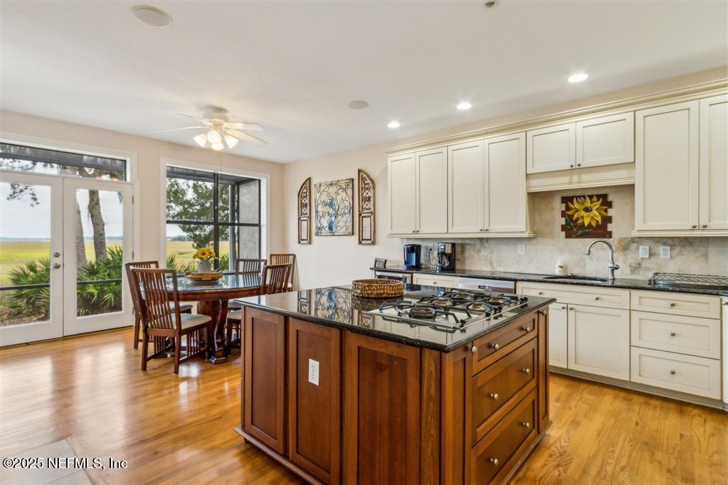 3119 SEA MARSH Road