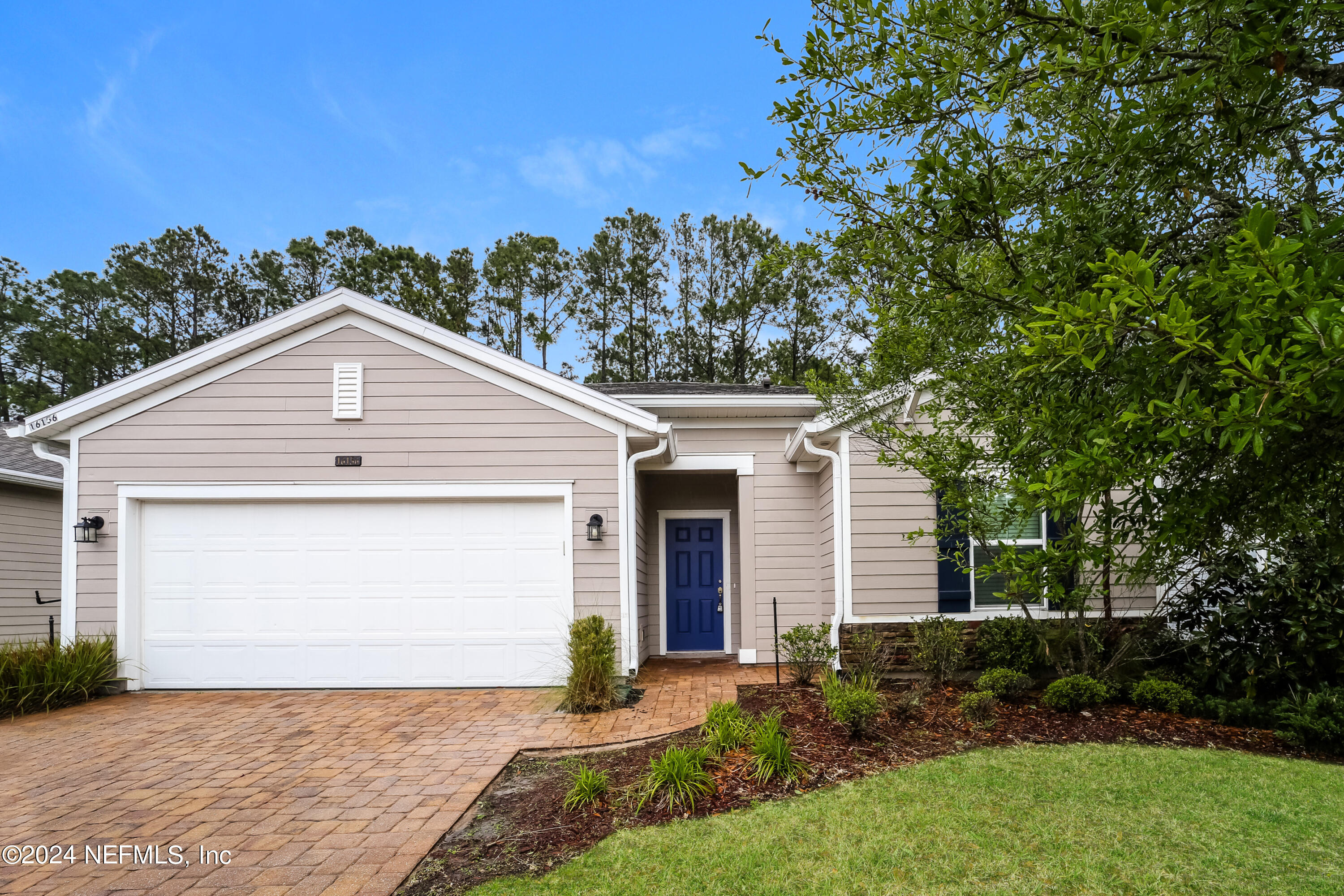 Jacksonville, FL home for sale located at 16156 Blossom Lake Drive, Jacksonville, FL 32218