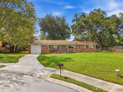 Photo of 8577 RUCKMAN Avenue, Jacksonville, FL 32221 (MLS # 2166441)