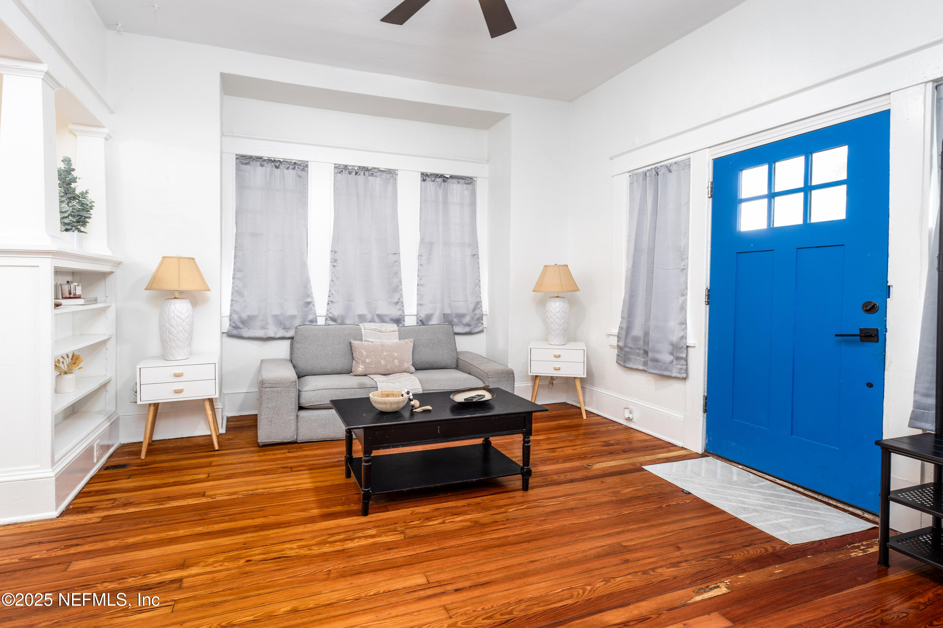 2068 REDWING + (2 UNIT DUPLEX) Street