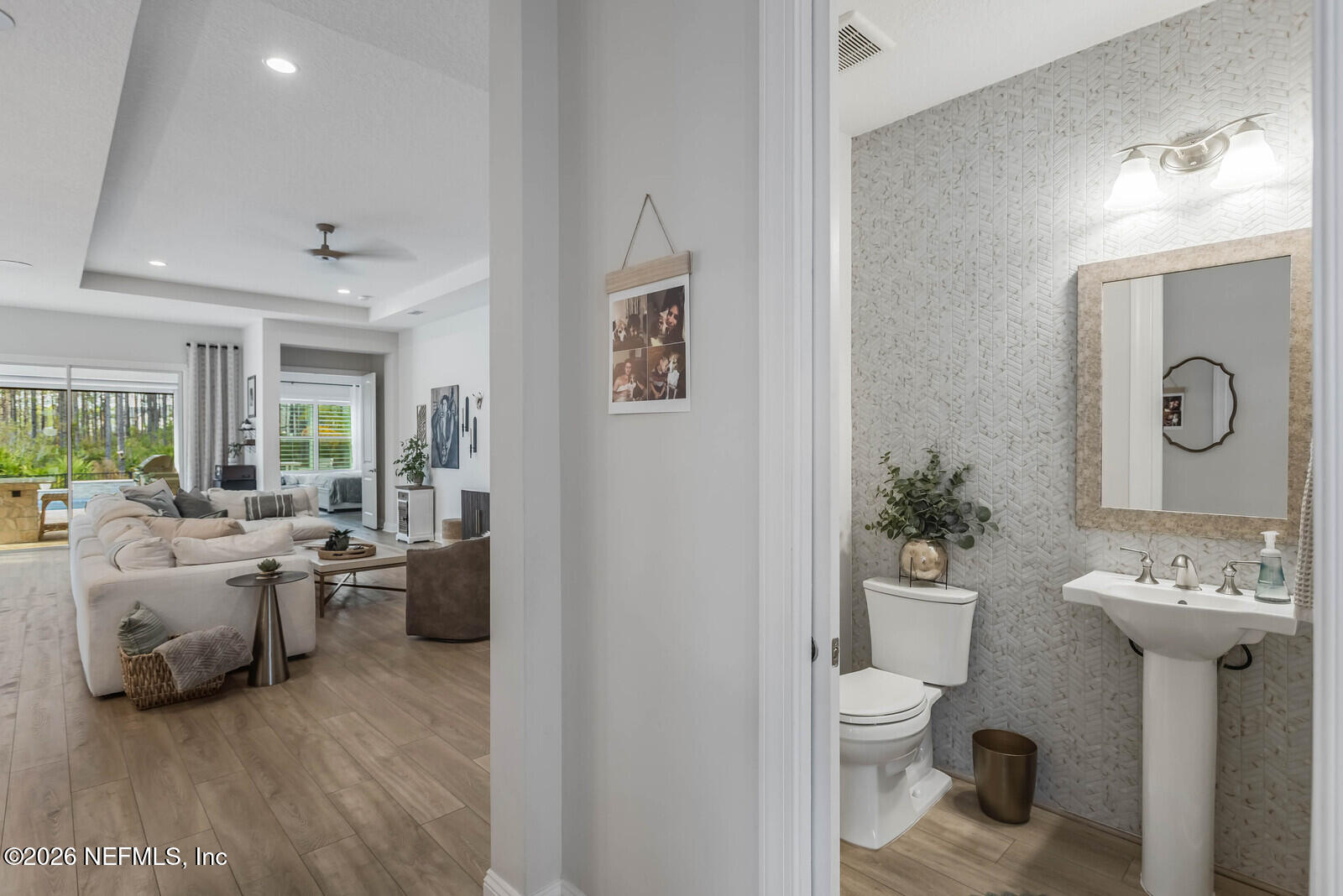 10056 ILLUMINATION Drive