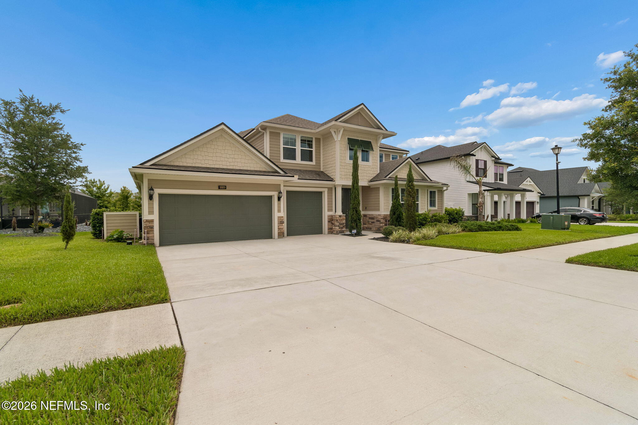 1009 OAKLAND HILLS Avenue