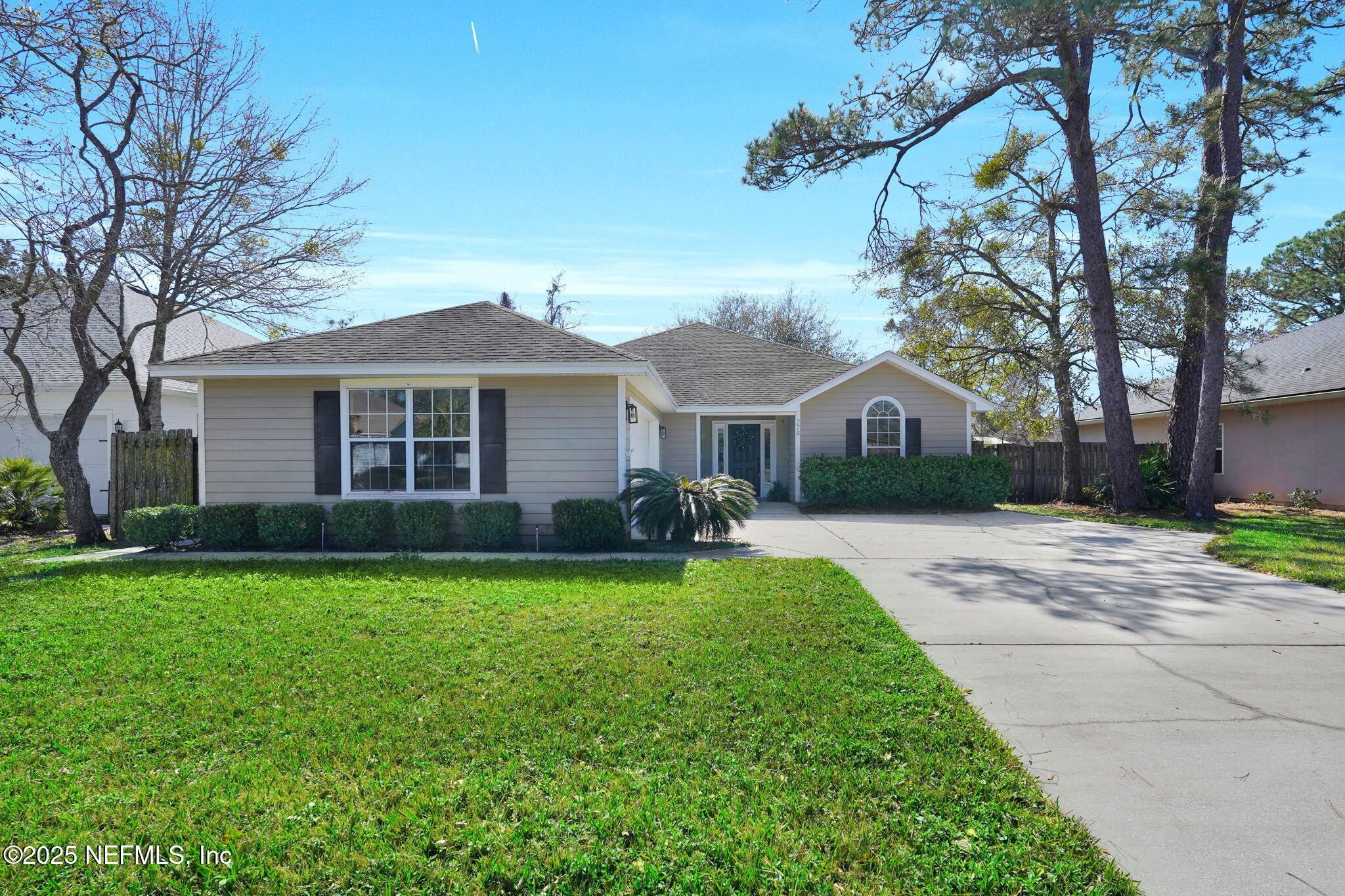 774 BARRINGTON Drive
