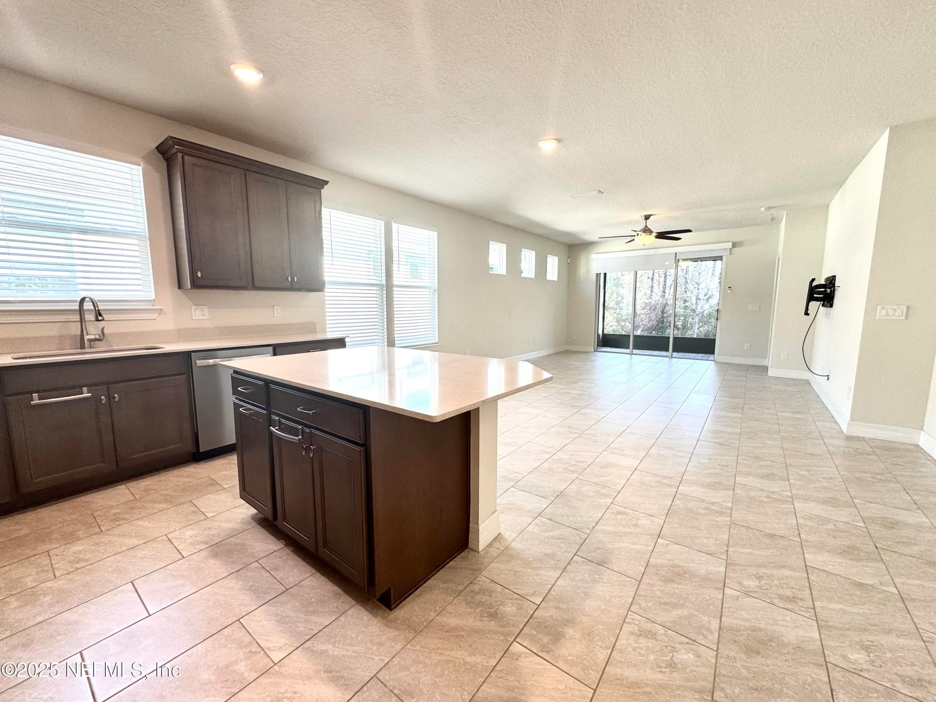 Ponte Vedra, Florida 32081, United States, 2 Bedrooms Bedrooms, ,2 BathroomsBathrooms,Residential,Pending,6518