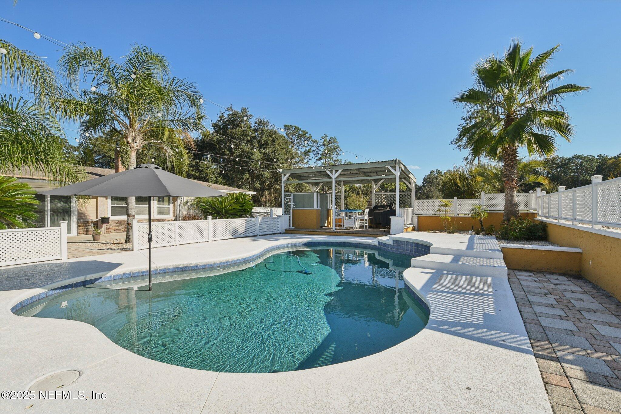 768 ARTHUR MOORE Drive