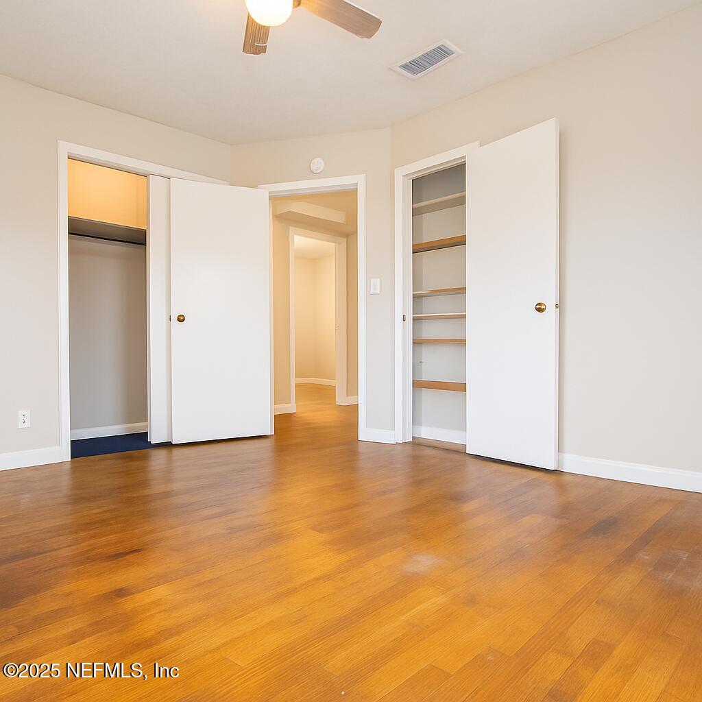 1604 CARBONDALE Drive N