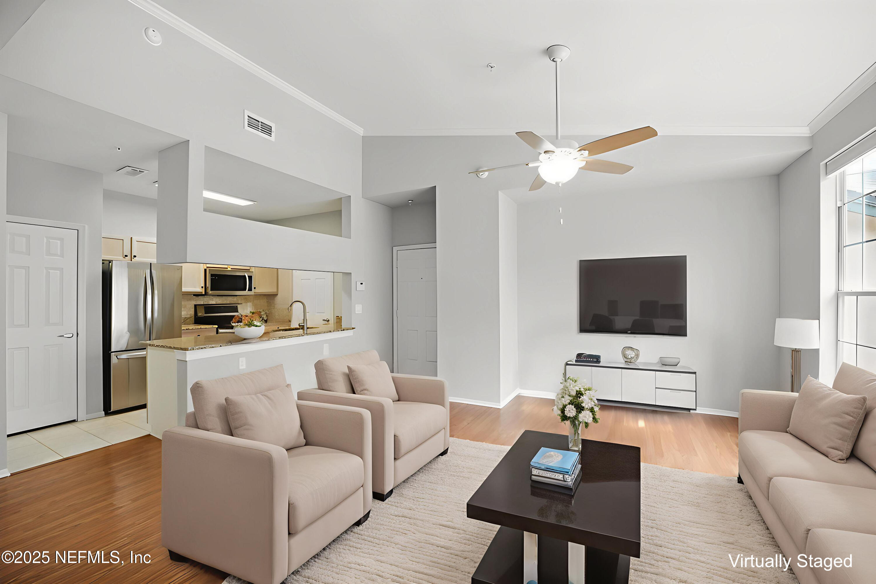 140 VERACRUZ Drive 635