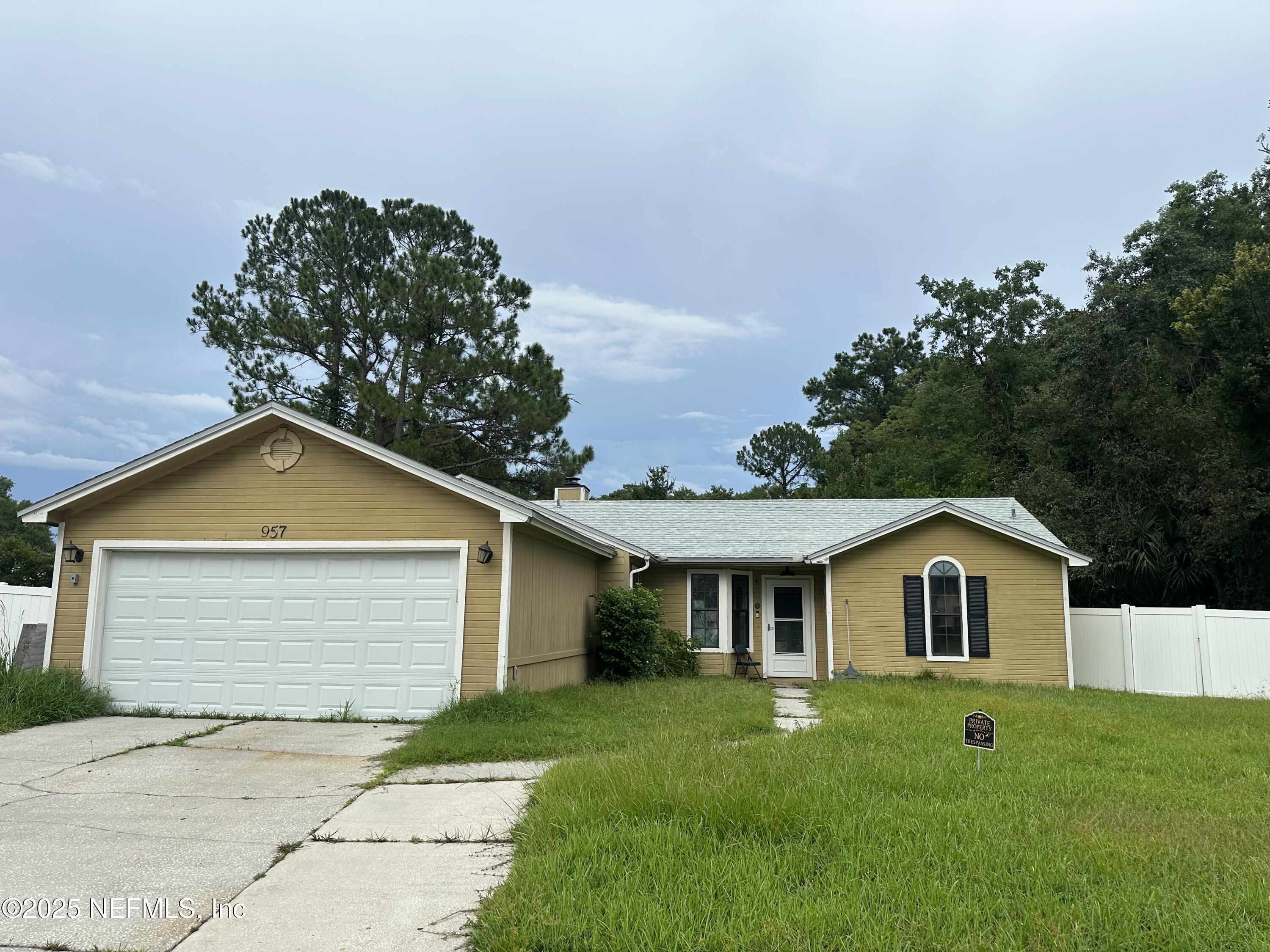 957 ARIES Road W