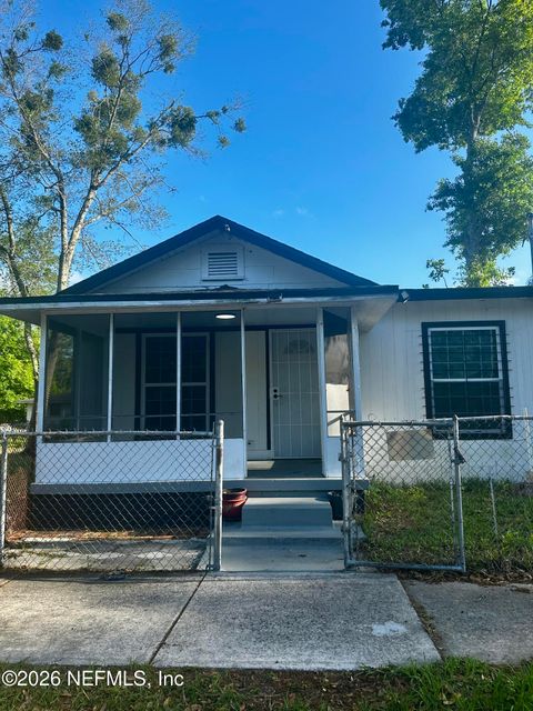 Photo of 1640 W 4TH Street, Jacksonville, FL 32209 (MLS # 2139531)