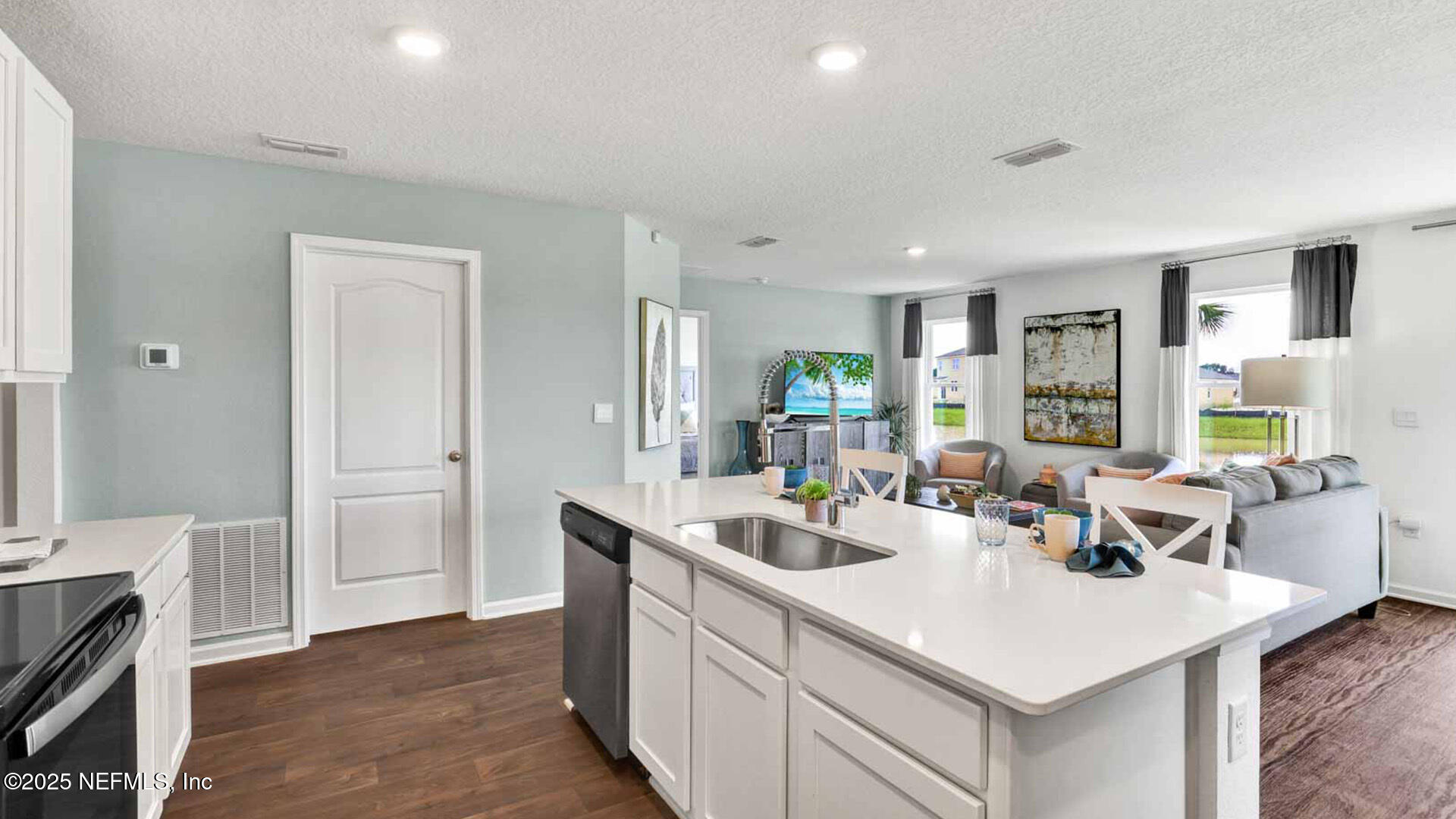 37 SPRINGWOOD Drive