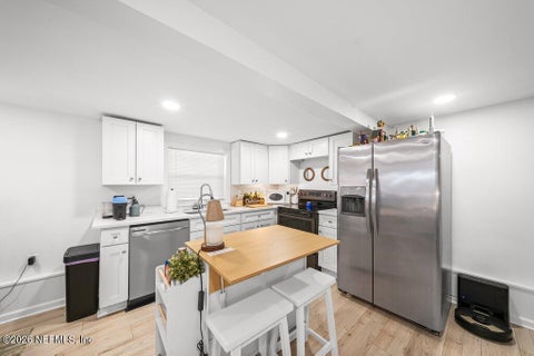 Photo of 457 7TH Avenue S, Jacksonville Beach, FL 32250 (MLS # 2153554)