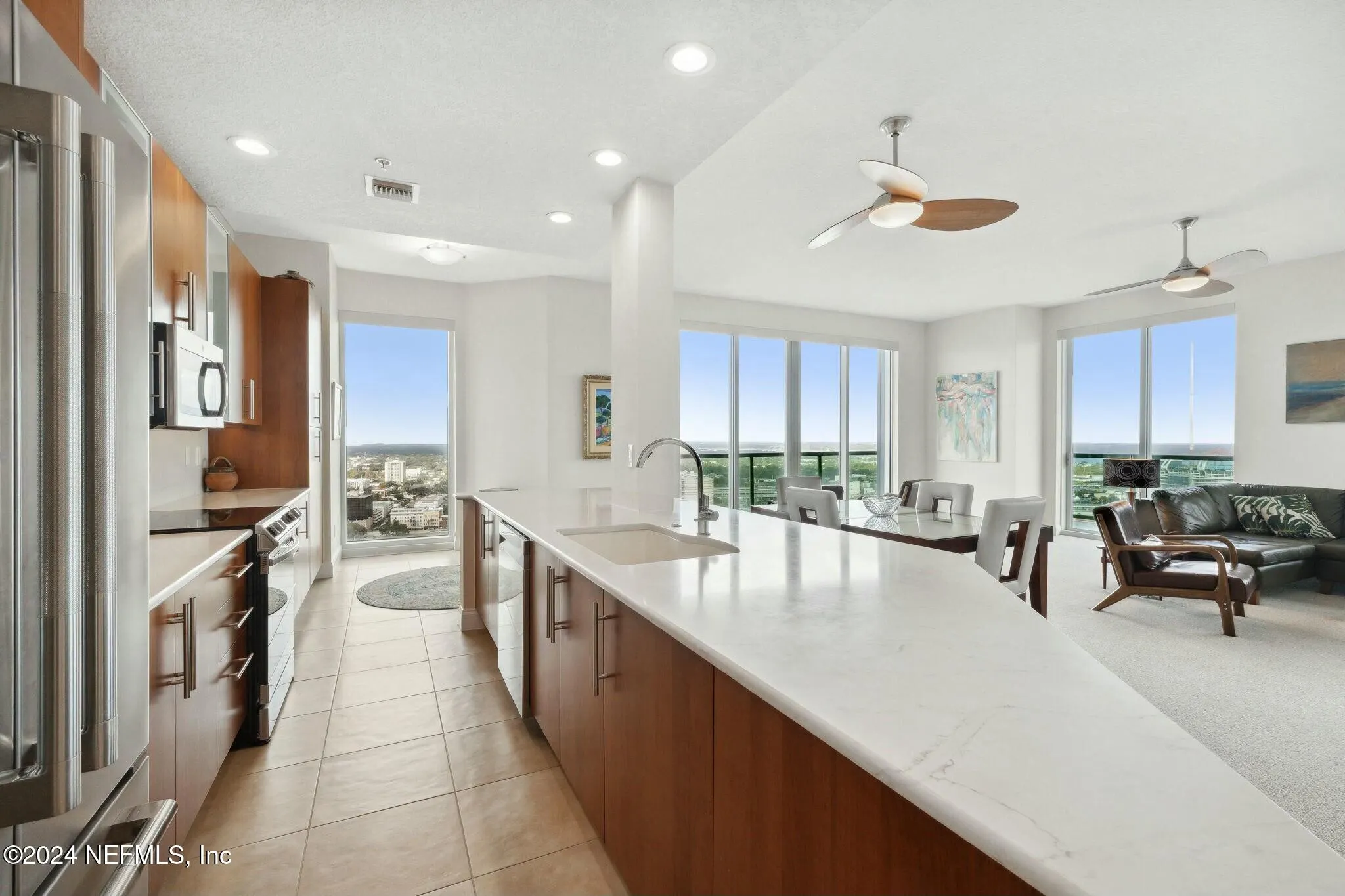 Jacksonville, Florida 32207, United States, 3 Bedrooms Bedrooms, ,3 BathroomsBathrooms,Residential,Pending,29854