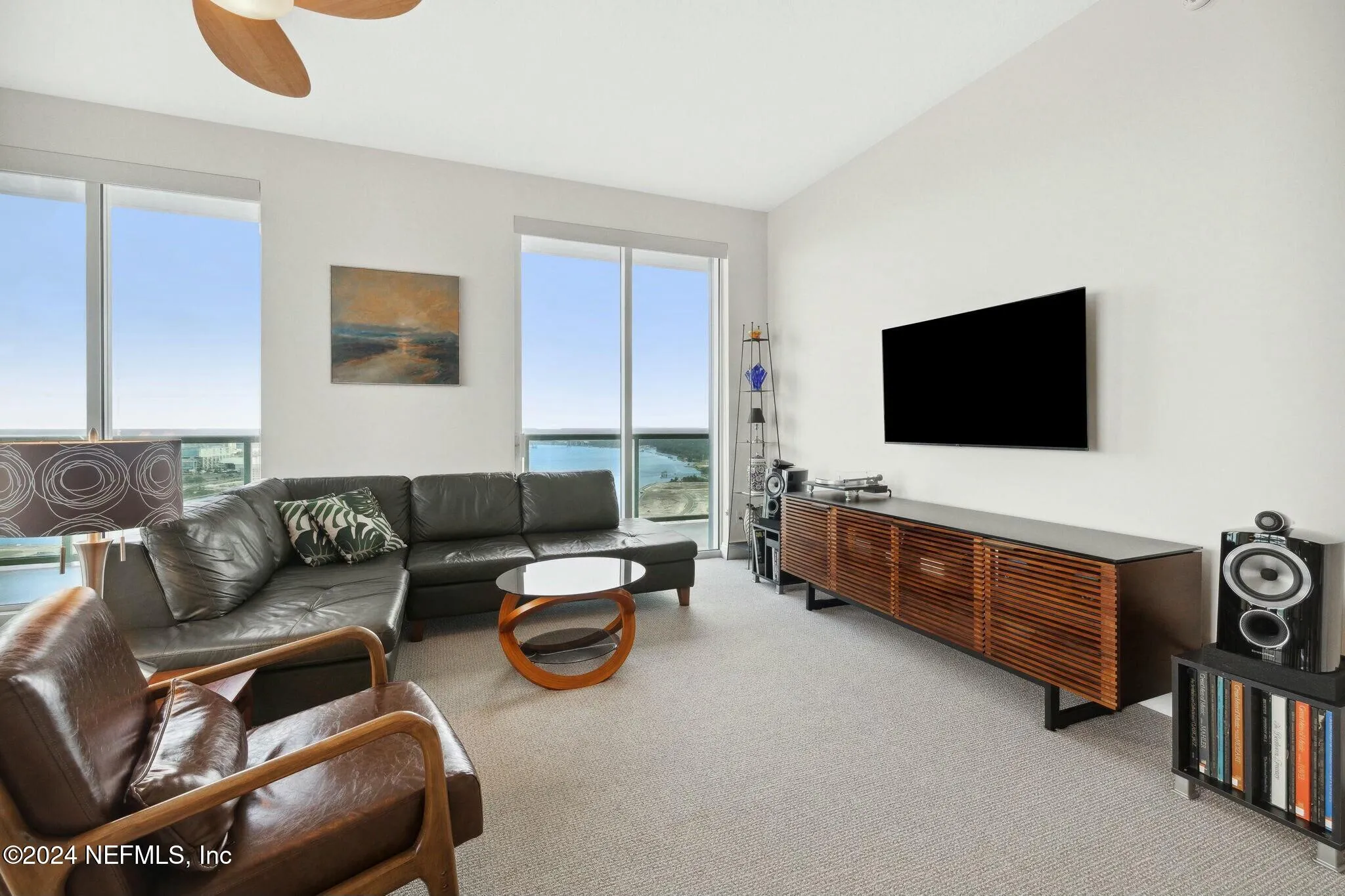 Jacksonville, Florida 32207, United States, 3 Bedrooms Bedrooms, ,3 BathroomsBathrooms,Residential,Pending,29854