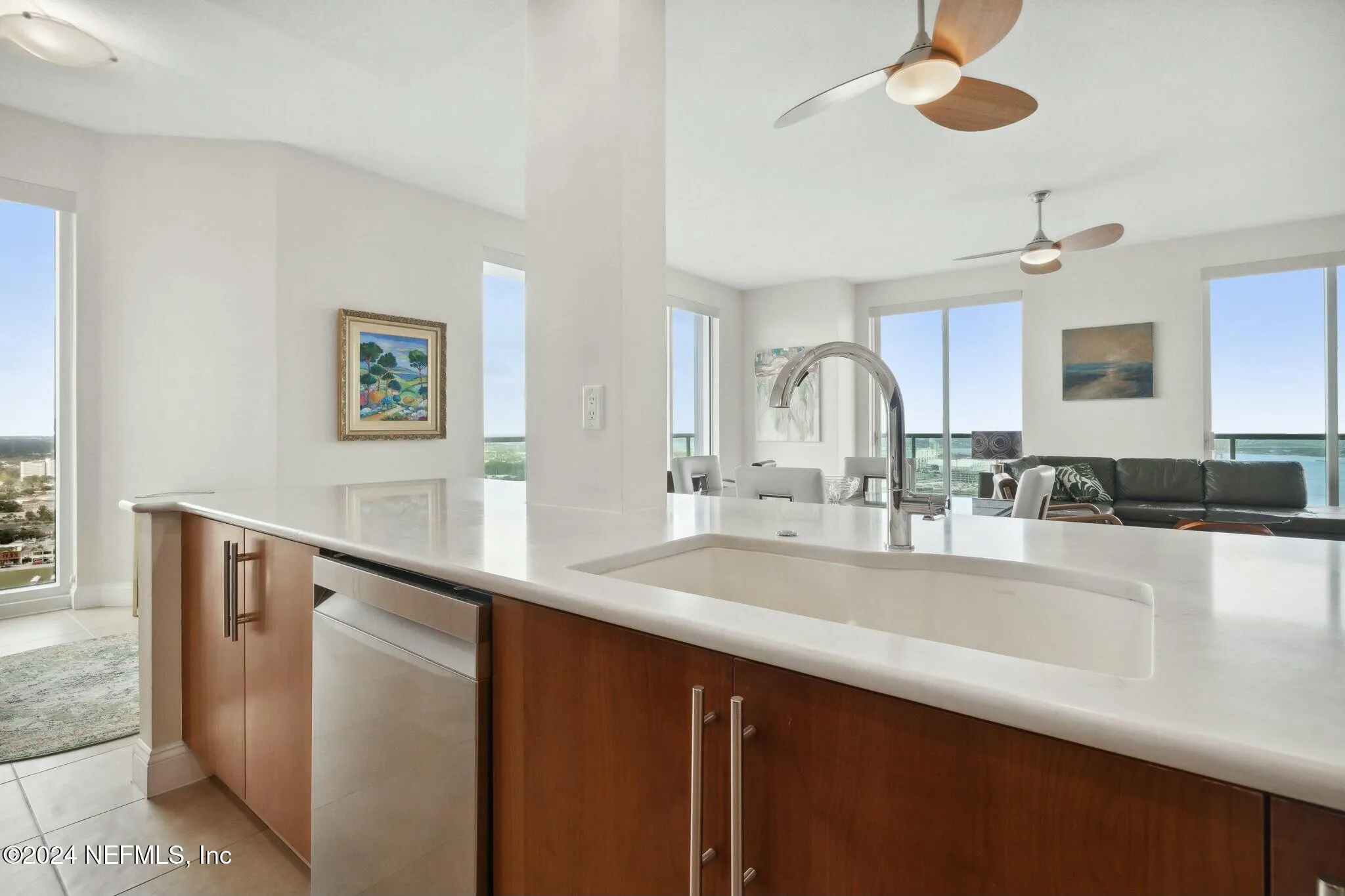 Jacksonville, Florida 32207, United States, 3 Bedrooms Bedrooms, ,3 BathroomsBathrooms,Residential,Pending,29854