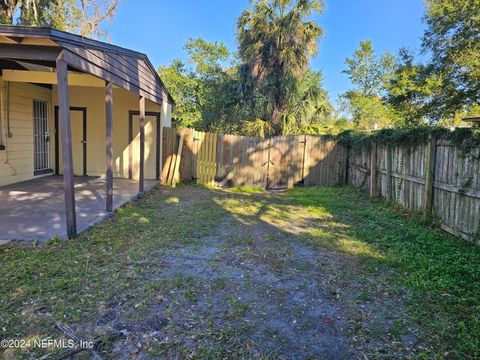 A home in Jacksonville