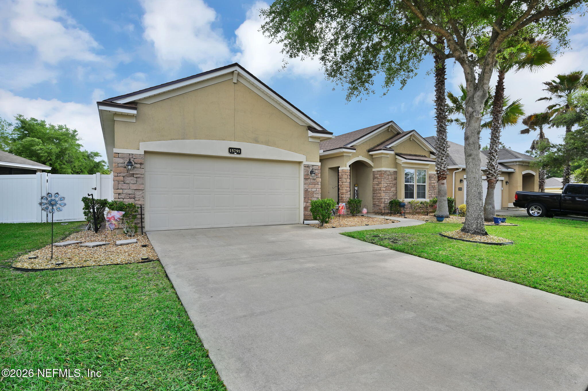 15791 LEXINGTON PARK Boulevard