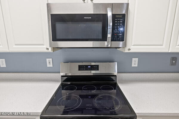 11978 CANTERWOOD Drive