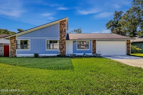 Photo of 437 HAWAIIAN Terrace, Jacksonville, FL 32216 (MLS # 2152109)