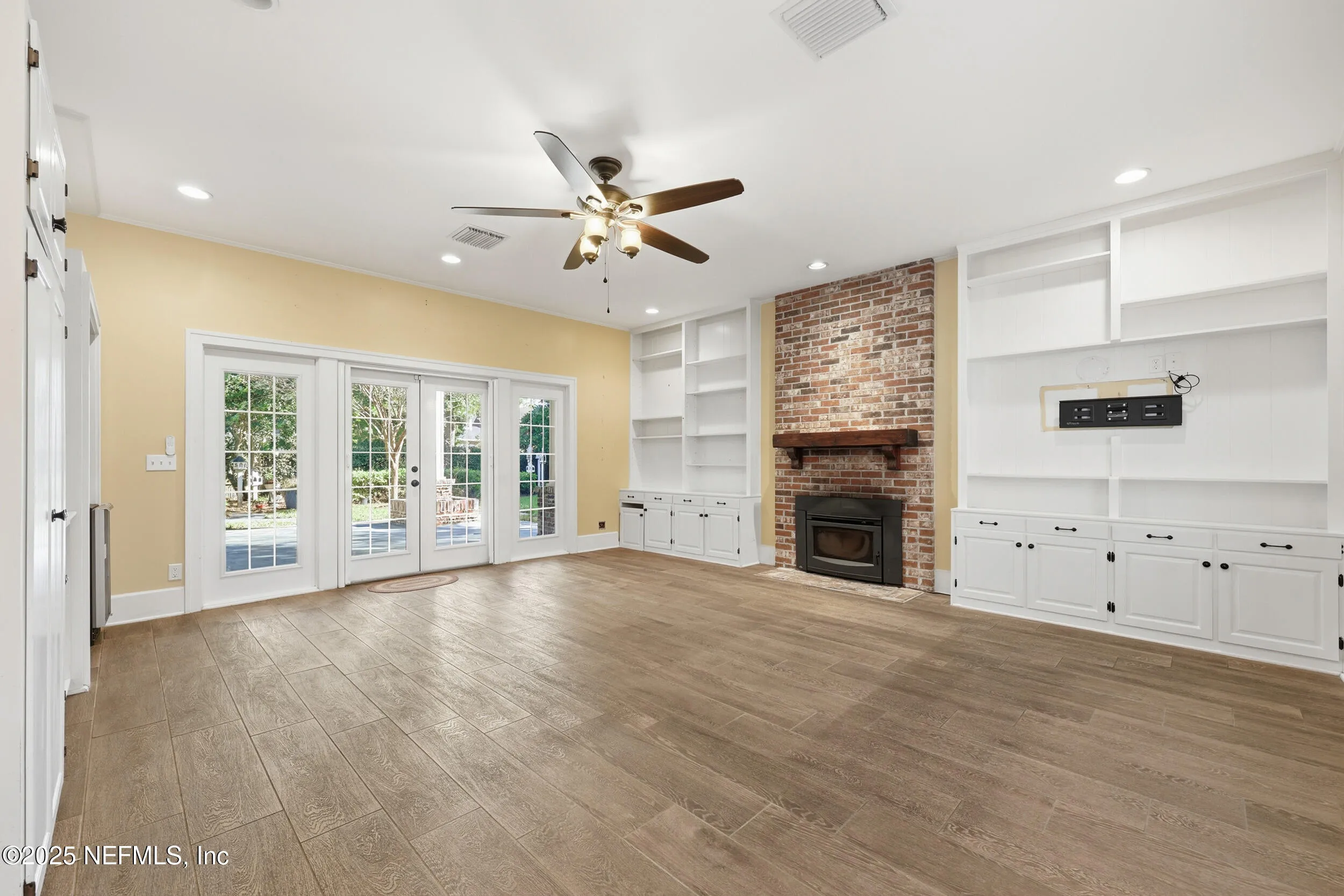 Jacksonville, Florida 32210, United States, 4 Bedrooms Bedrooms, ,4 BathroomsBathrooms,Residential,Pending,245408