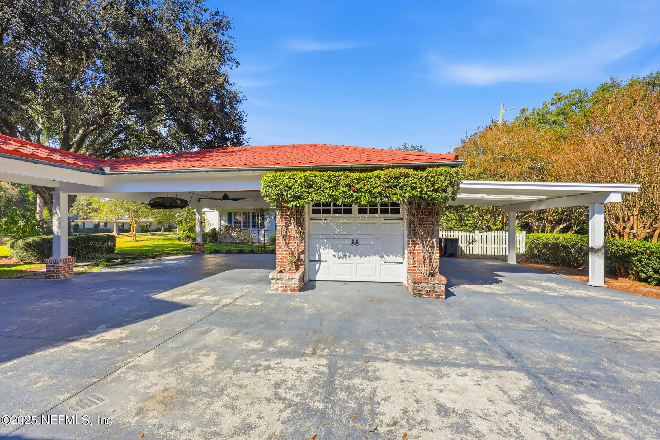 Jacksonville, Florida 32210, United States, 4 Bedrooms Bedrooms, ,4 BathroomsBathrooms,Residential,Pending,245408