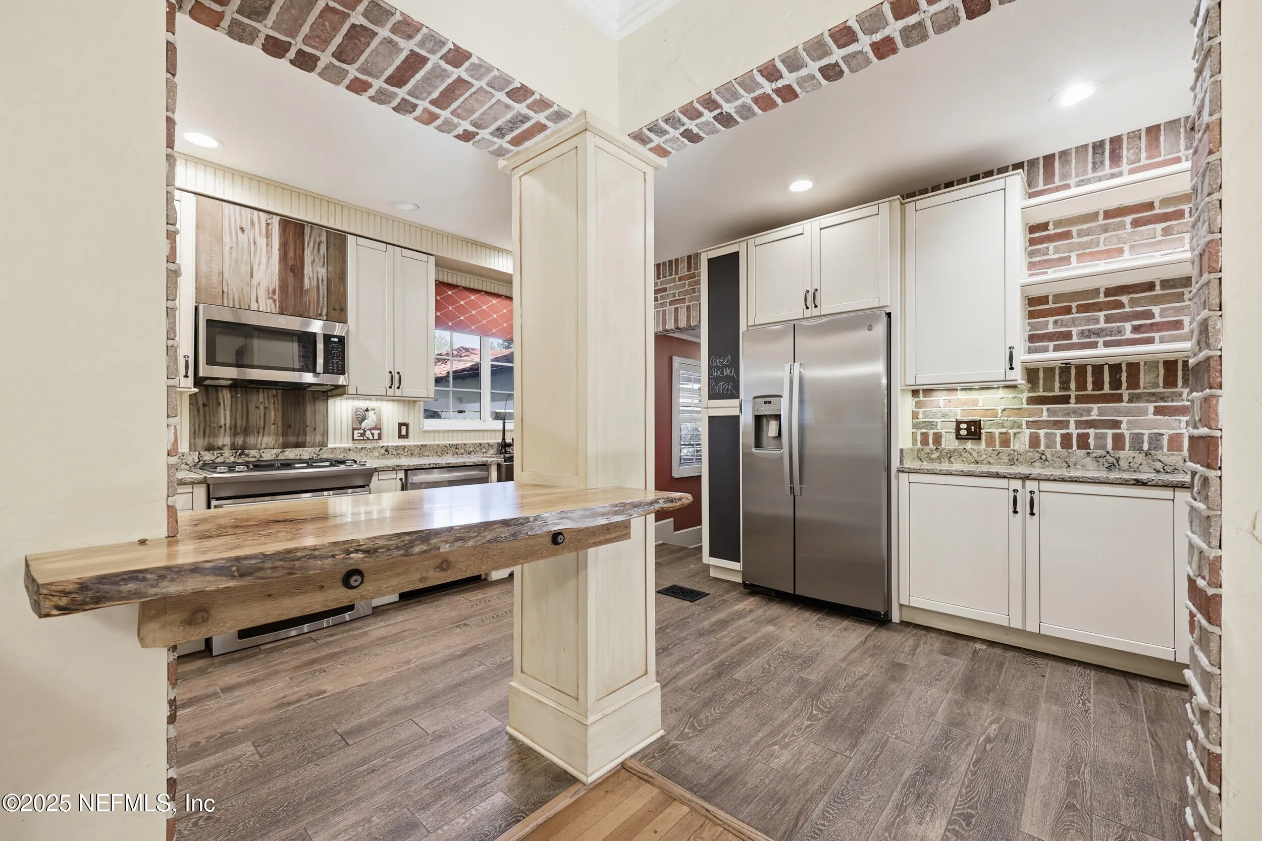 Jacksonville, Florida 32210, United States, 4 Bedrooms Bedrooms, ,4 BathroomsBathrooms,Residential,Pending,245408