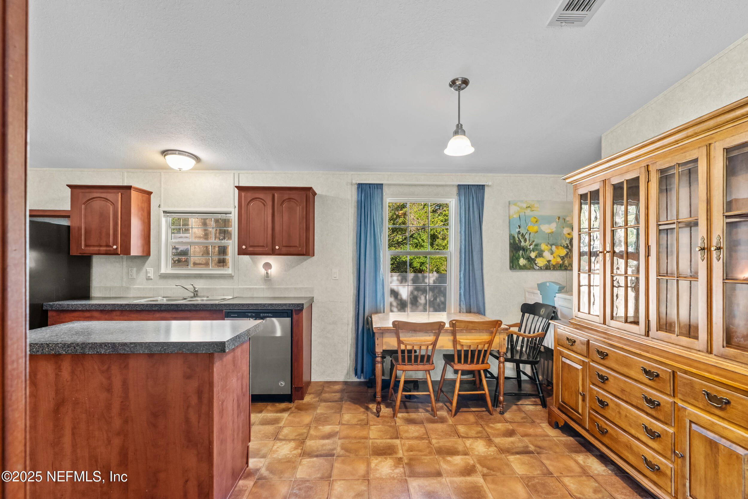 406 NE STATE ROAD 16
