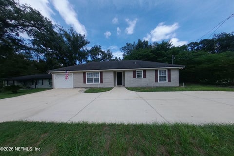 Photo of 231 AQUARIUS CONCOURSE, Orange Park, FL 32073 (MLS # 2164861)