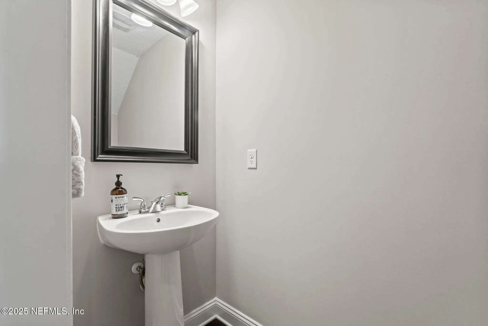 St Augustine, Florida 32095, United States, 4 Bedrooms Bedrooms, ,3 BathroomsBathrooms,Residential,Active,96386