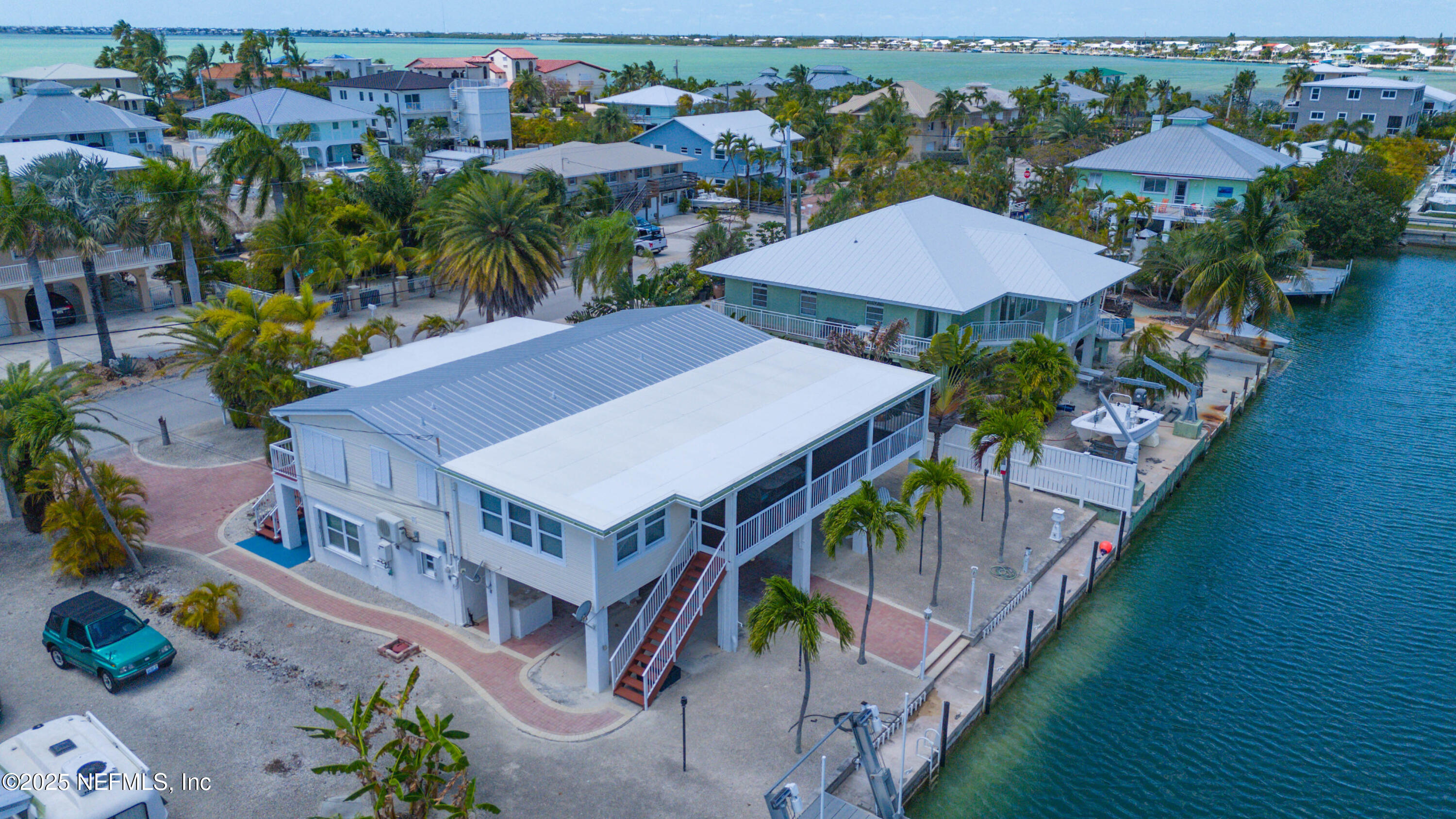 951 LAGOON Drive